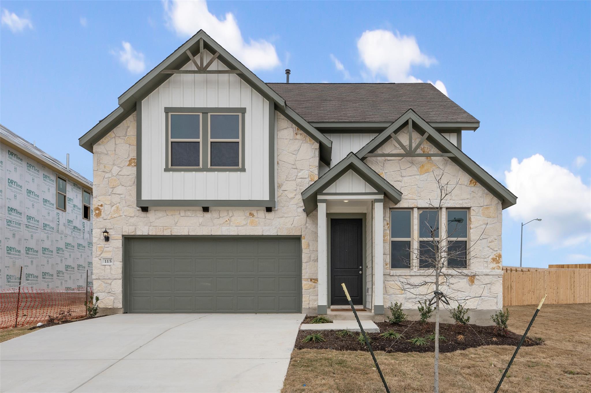 128 Arlington Park Loop Property Photo 1