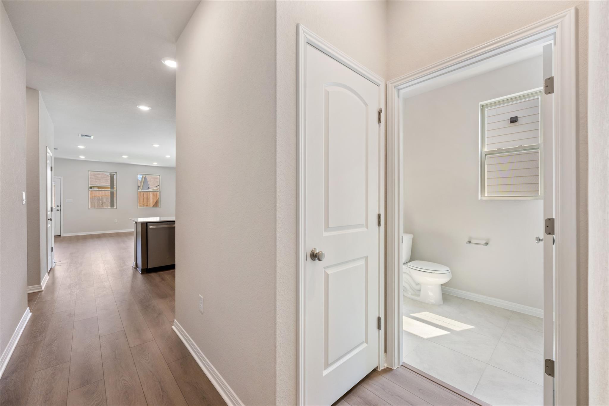 128 Arlington Park Loop Property Photo 8
