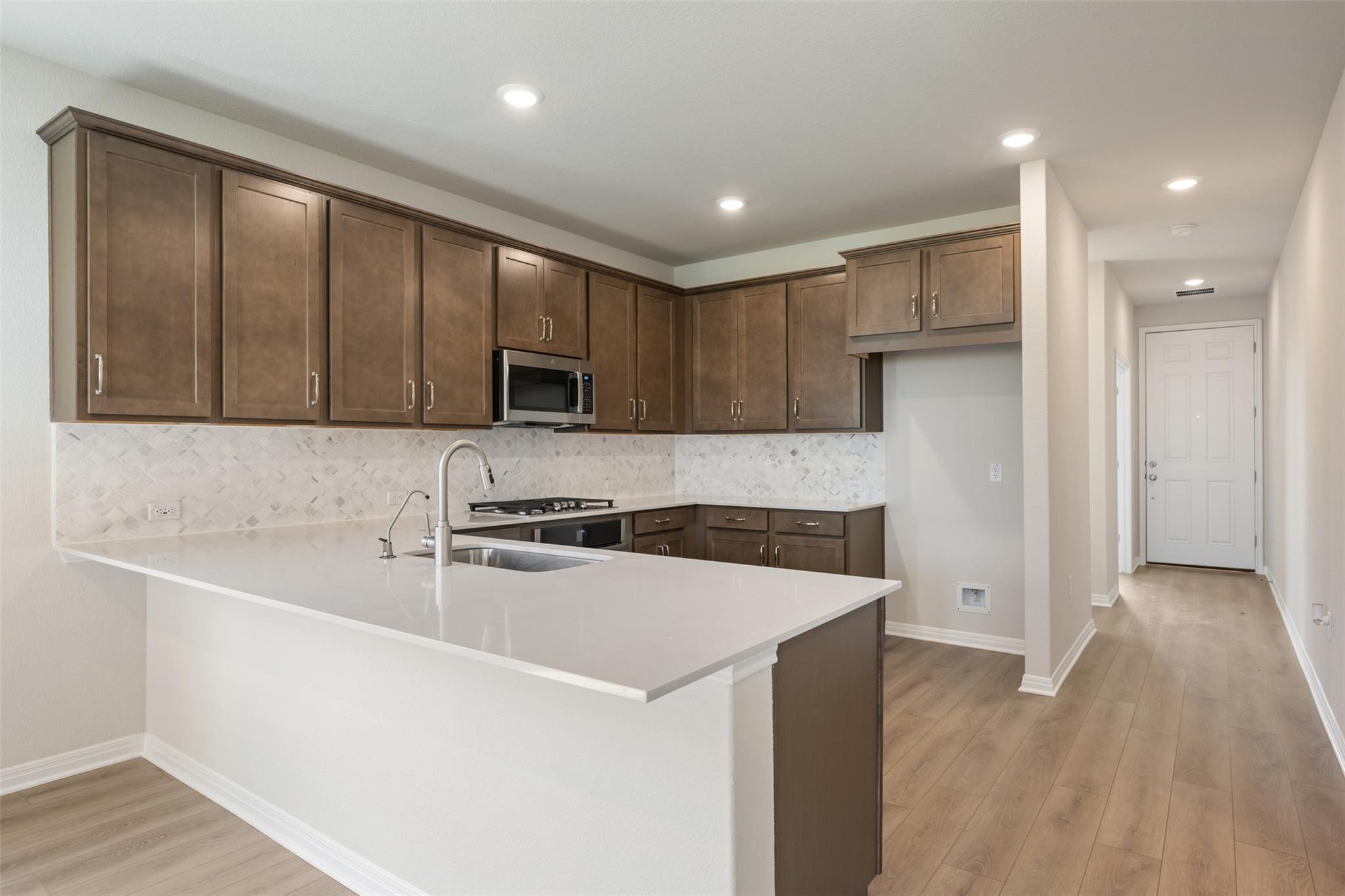 128 Arlington Park Loop Property Photo 13