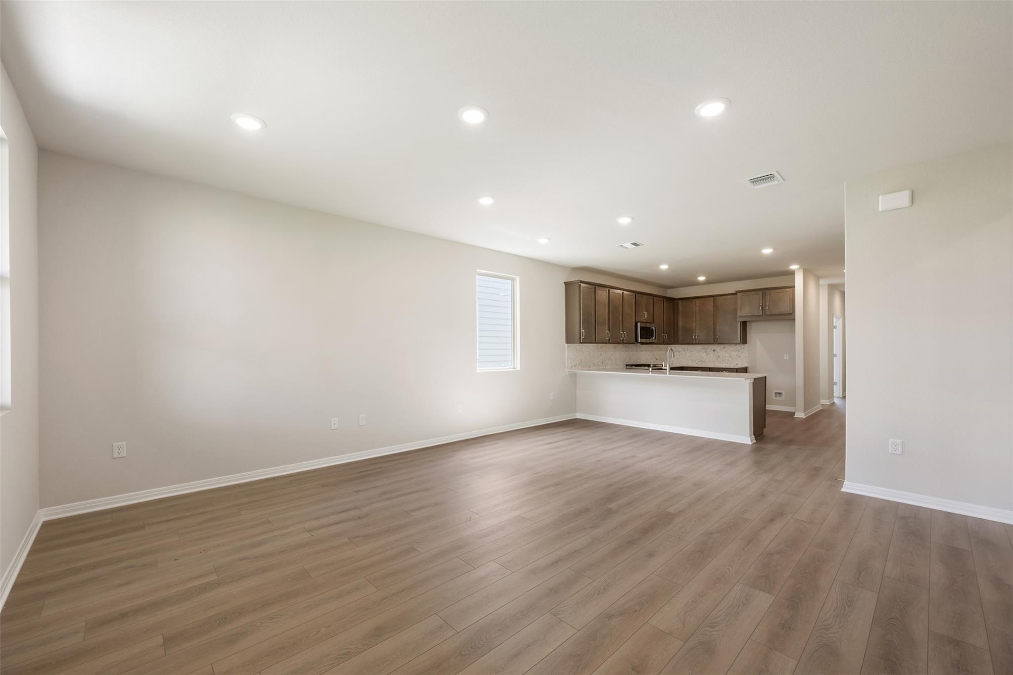 128 Arlington Park Loop Property Photo 18