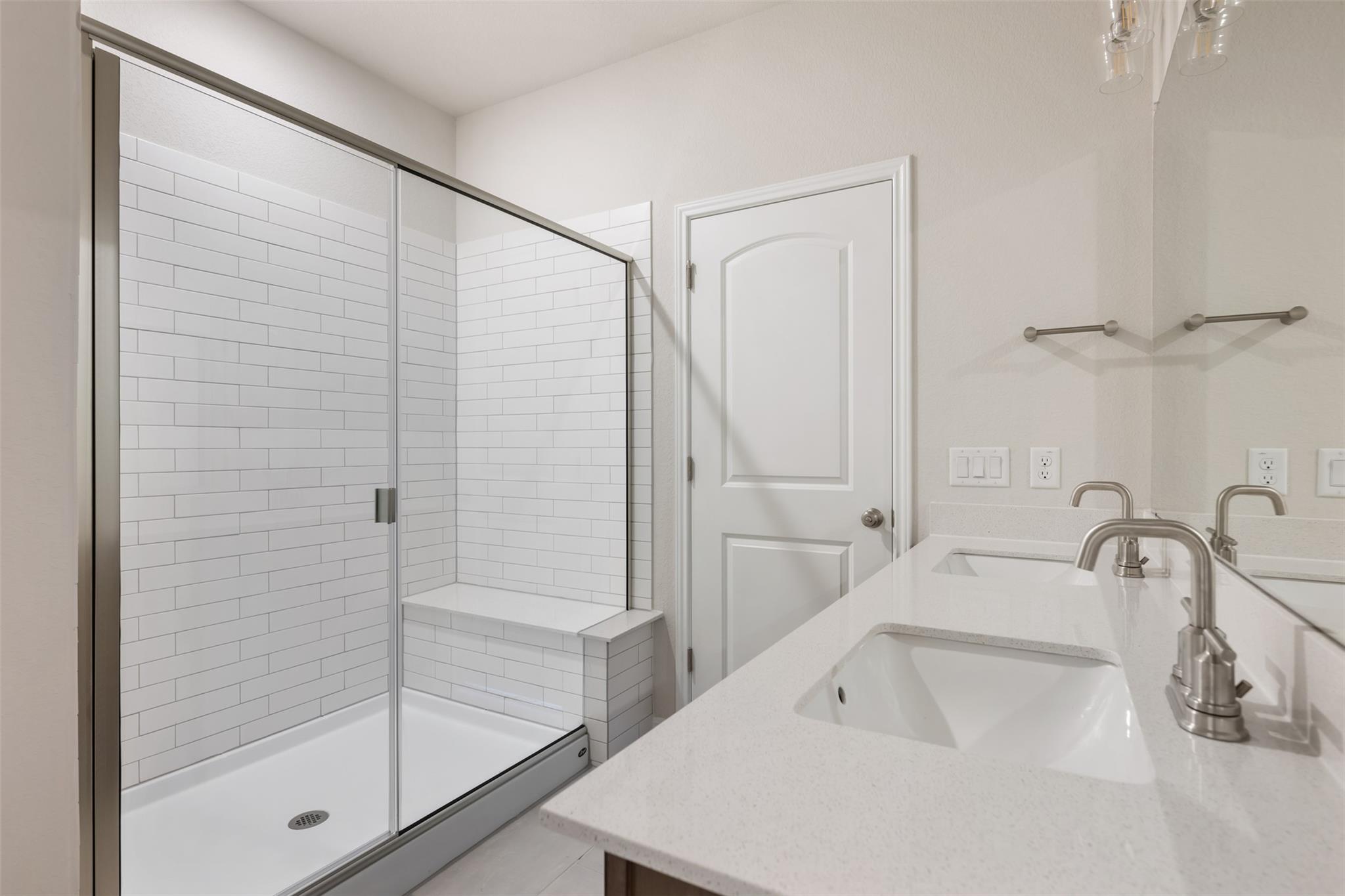 128 Arlington Park Loop Property Photo 27