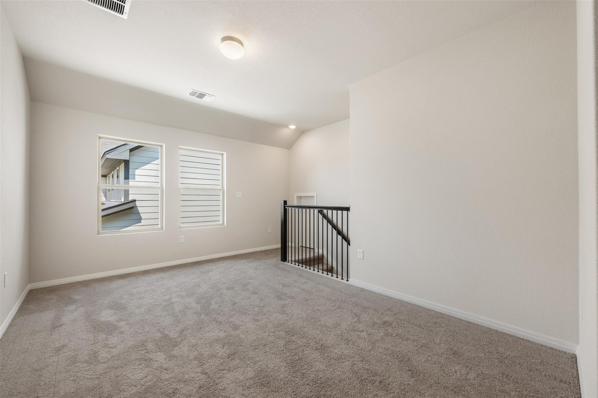 128 Arlington Park Loop Property Photo 33
