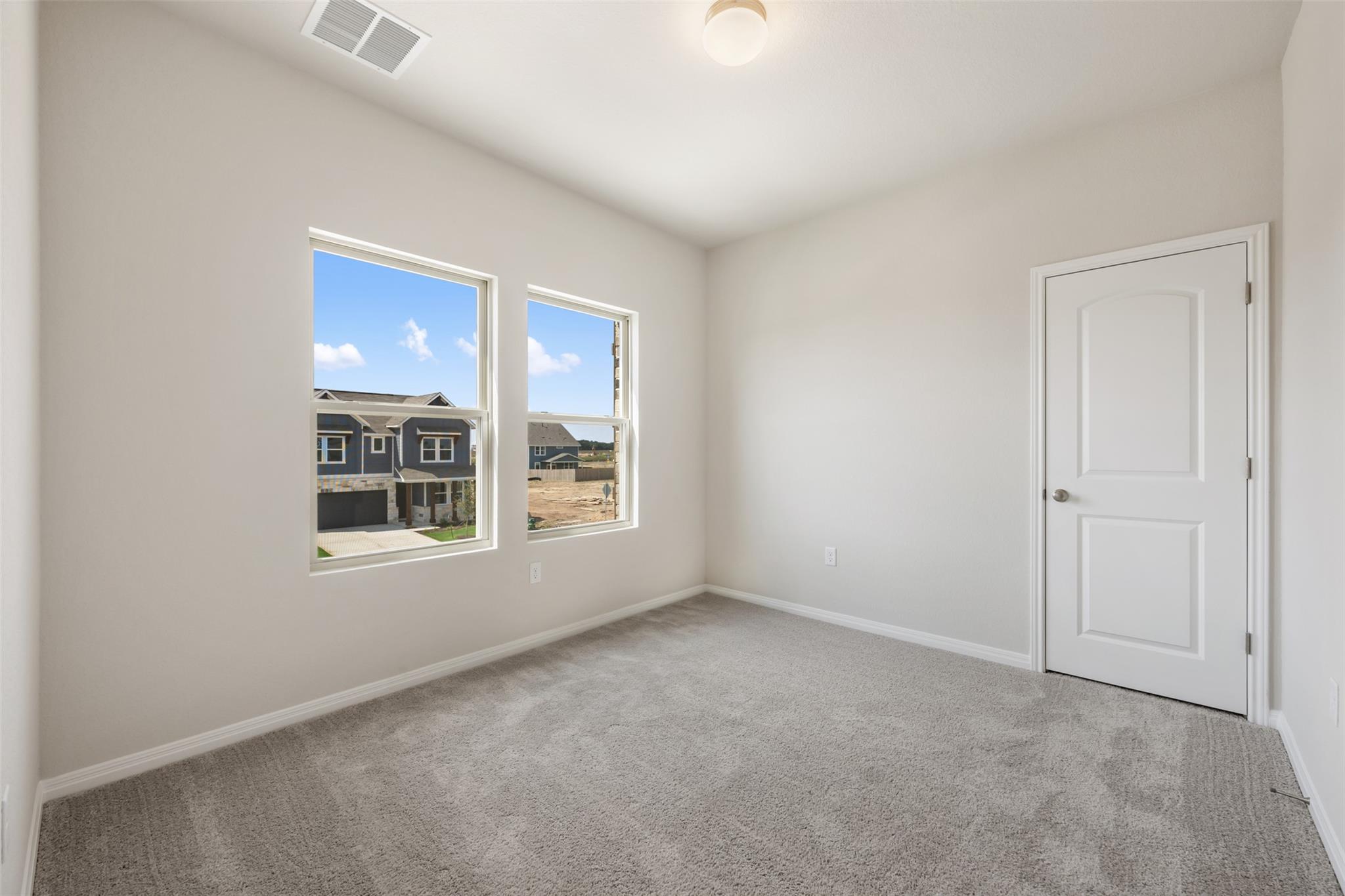 128 Arlington Park Loop Property Photo 34