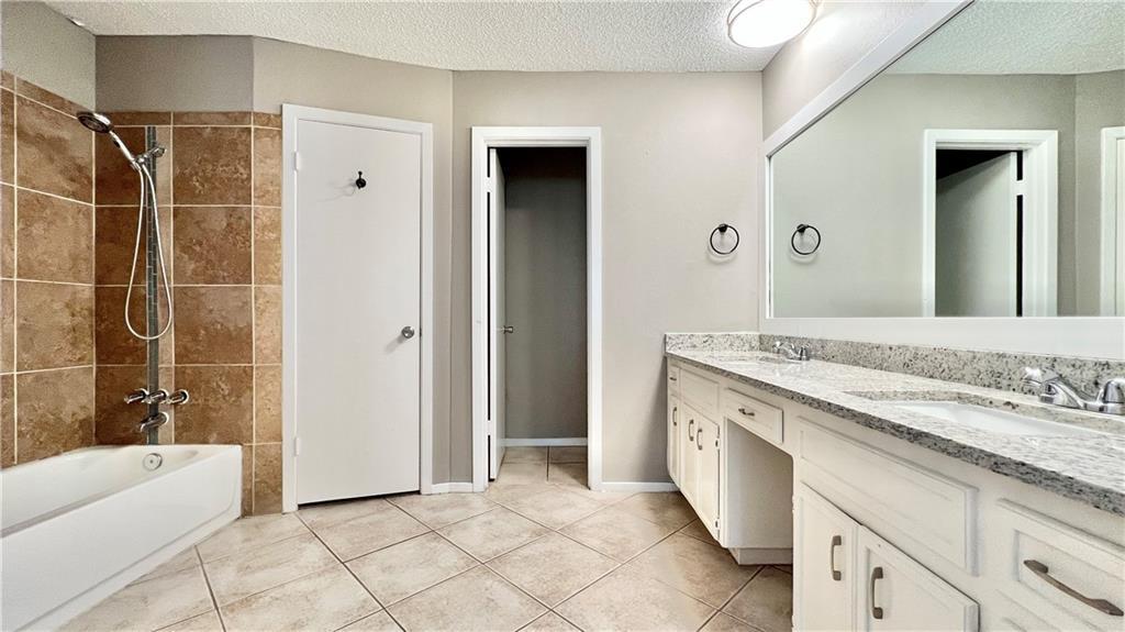 11909 Hardwood Trl Property Photo 5