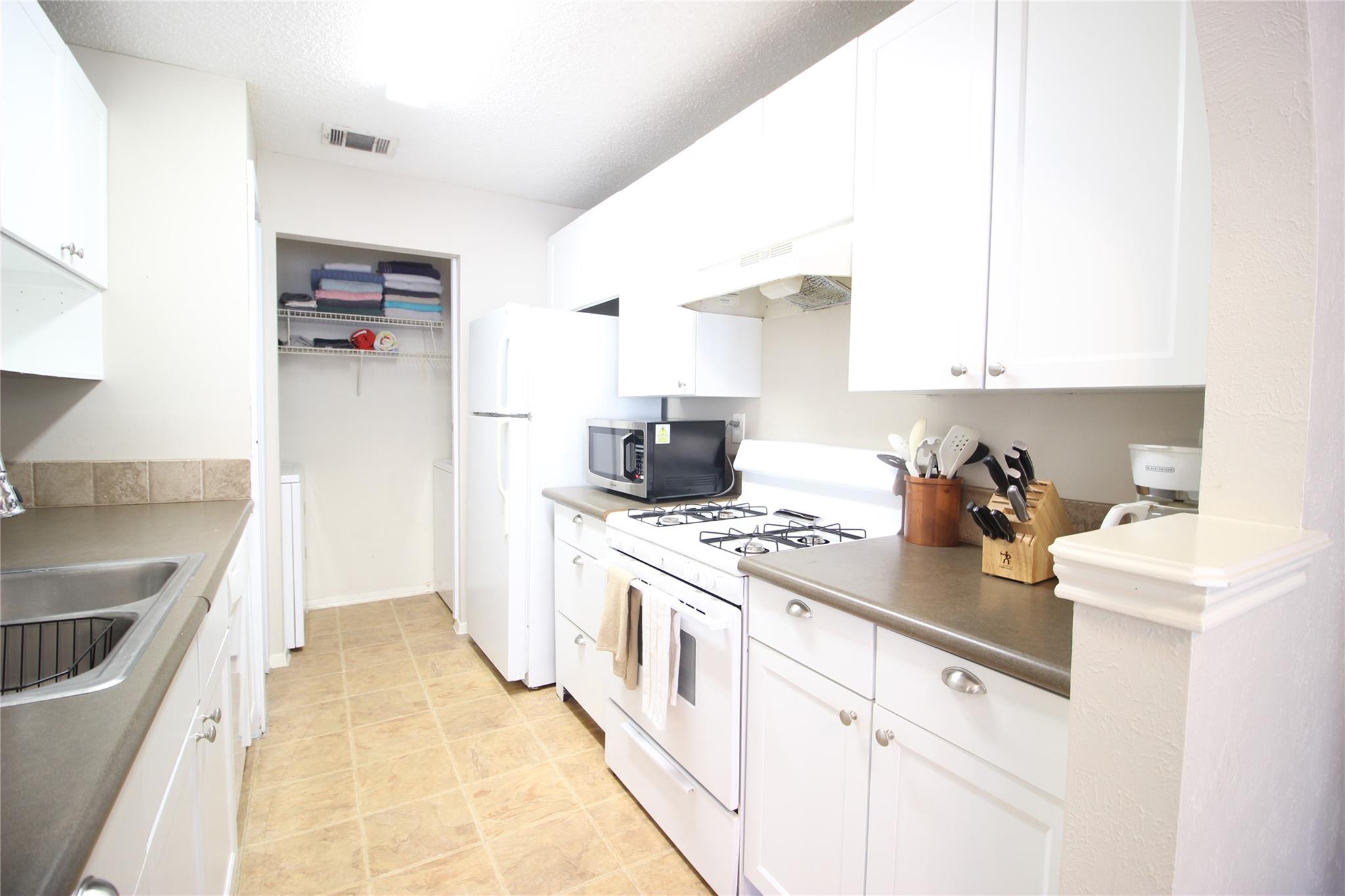11603 Pearwood Place None Property Photo 5