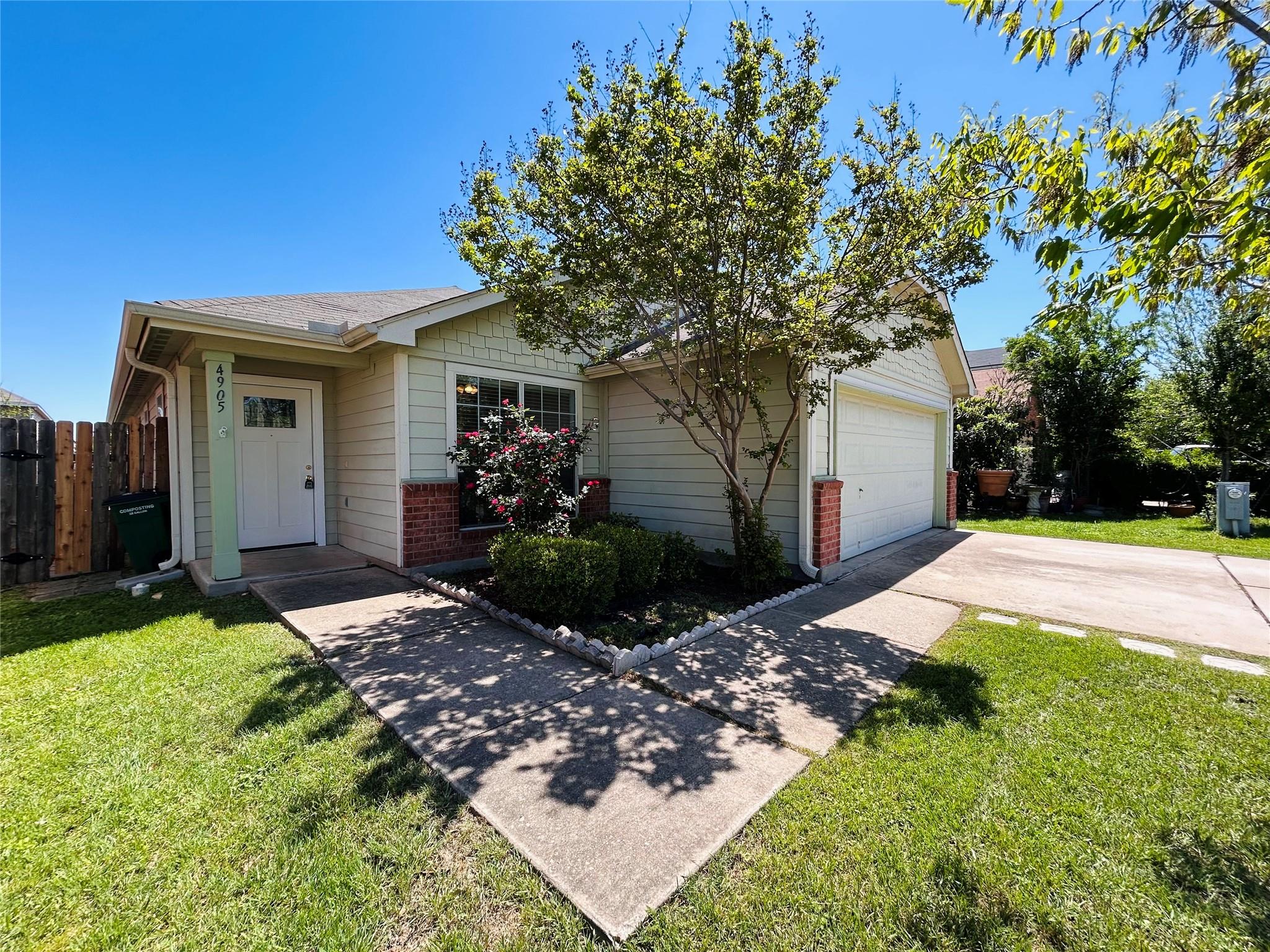 4905 Irvine Ln Property Photo