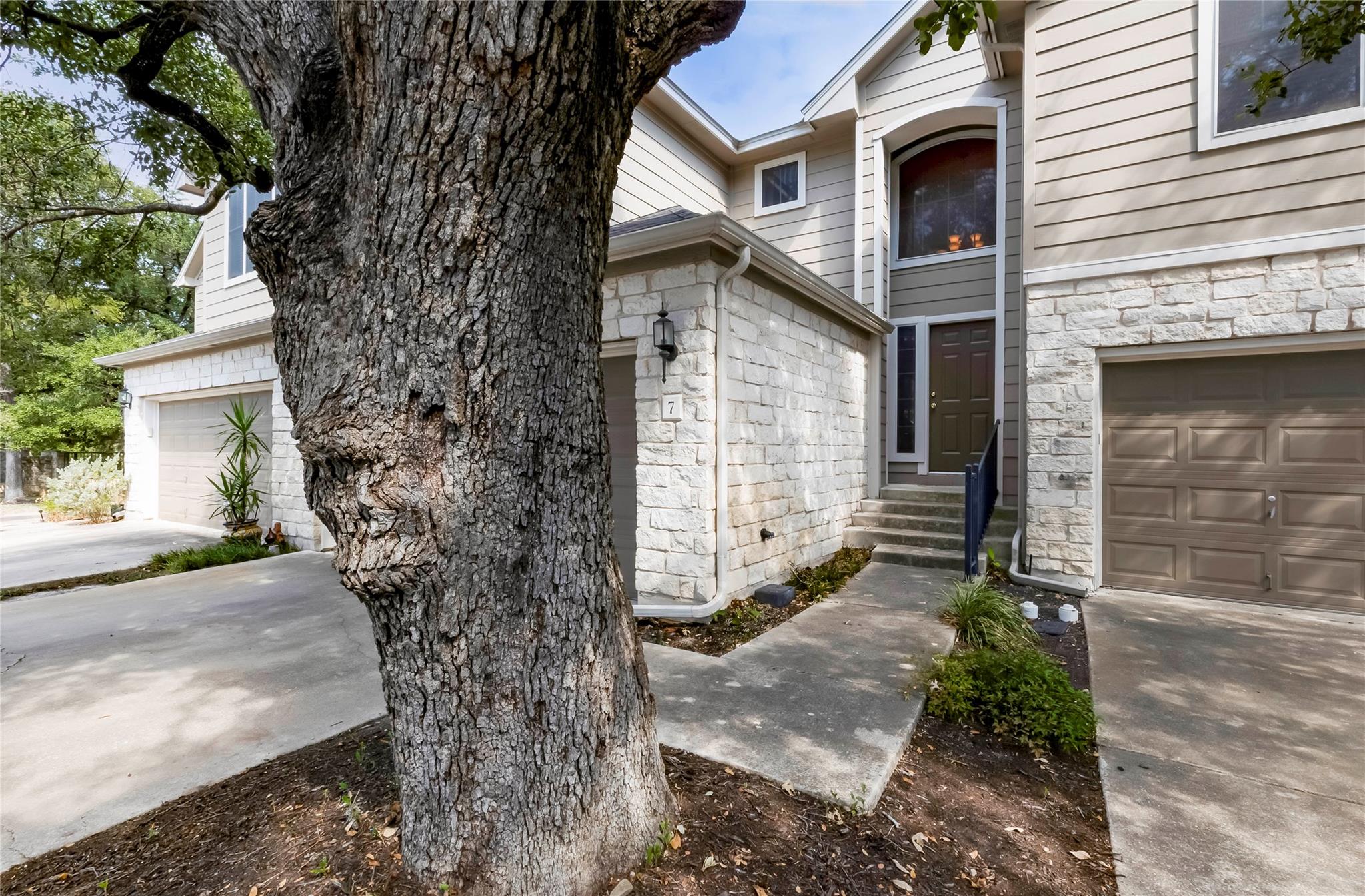 4501 Whispering Valley Dr #7 Property Photo 5