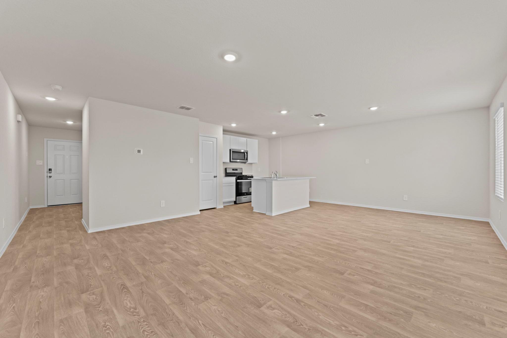 204 Varner Way Property Photo 6