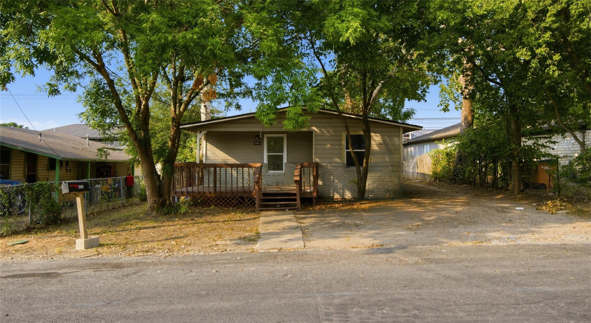 403 Blackson Ave Property Photo 3