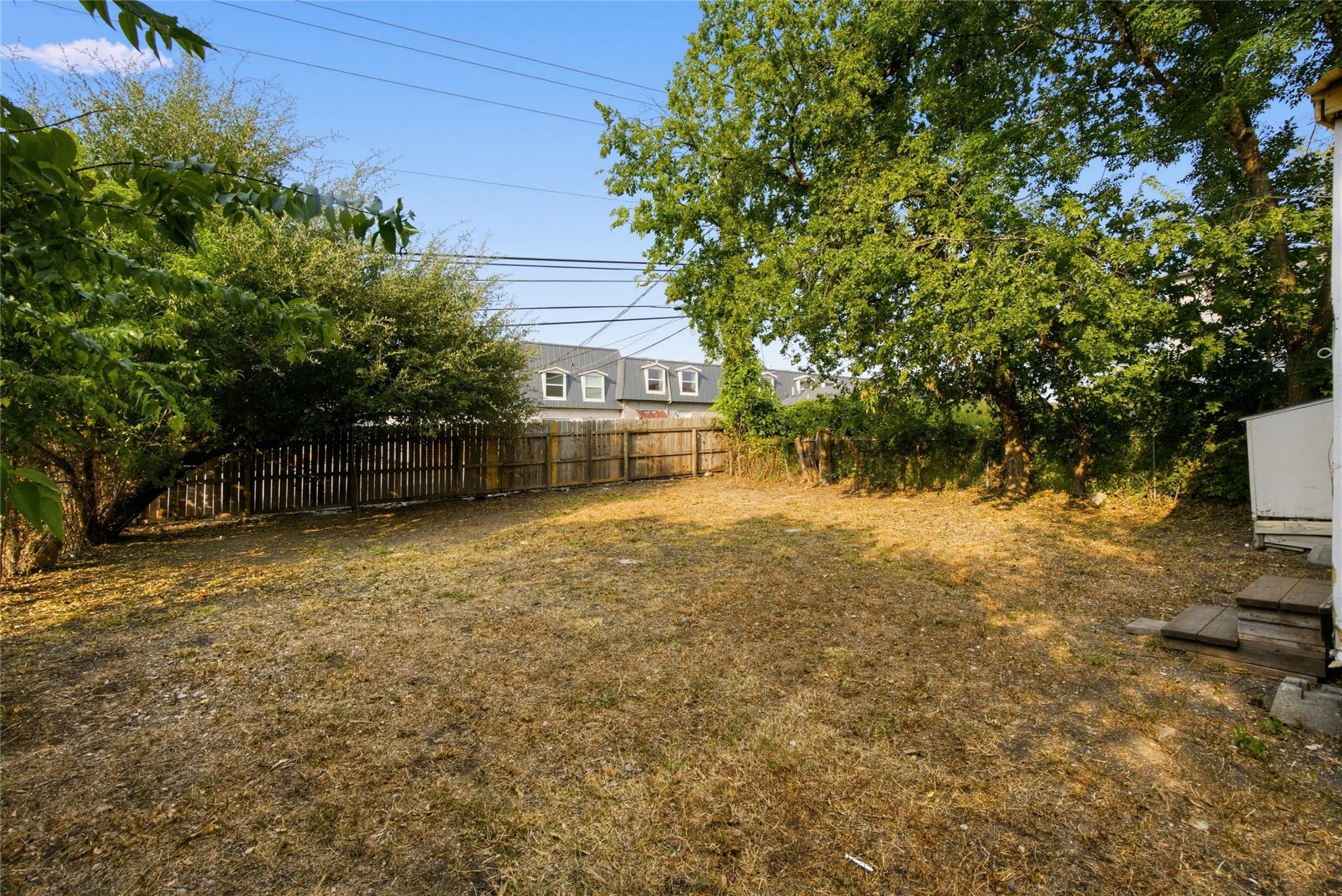 403 Blackson Ave Property Photo 20
