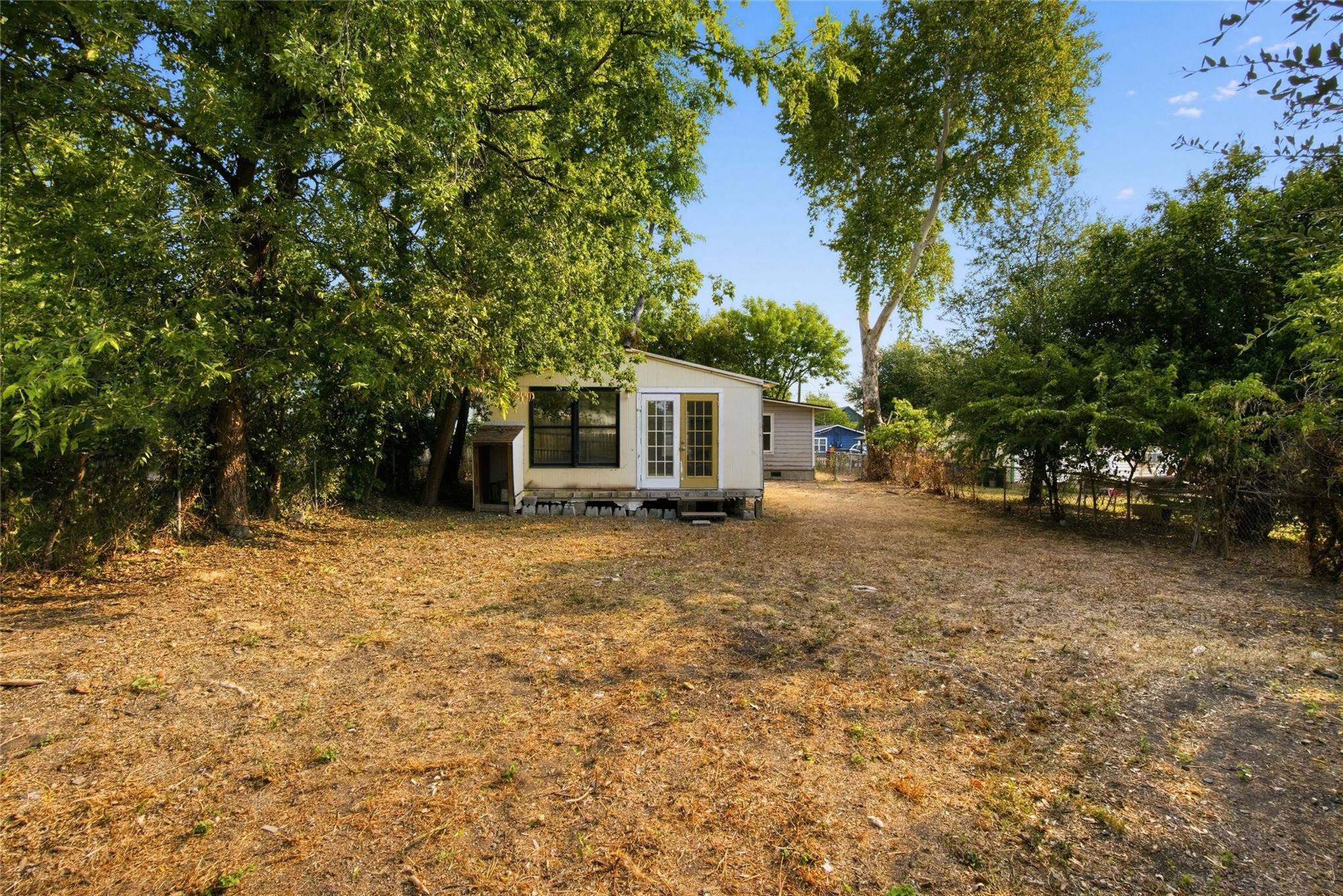 403 Blackson Ave Property Photo 31