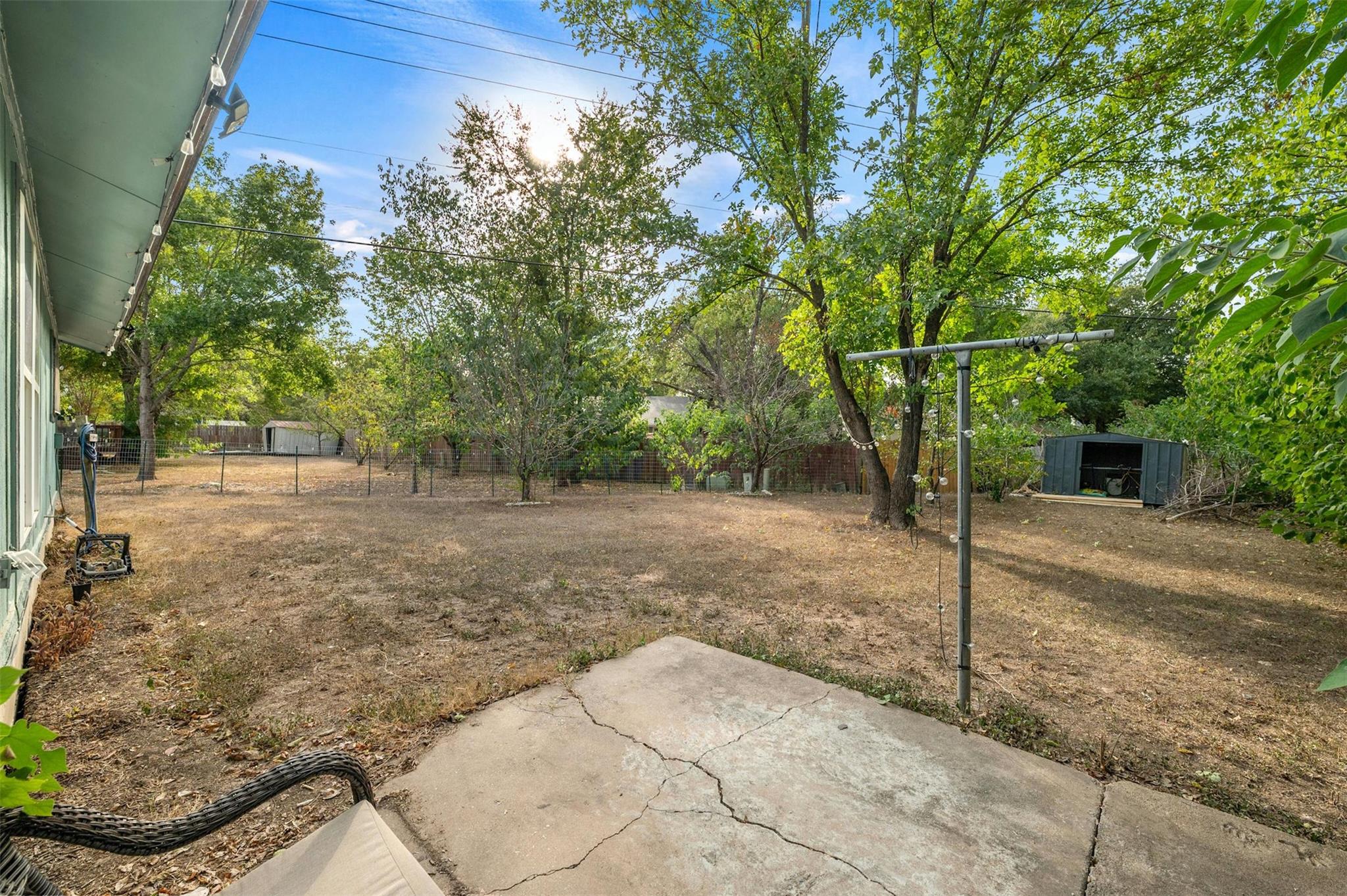 2523 E Stassney Ln Property Photo 24