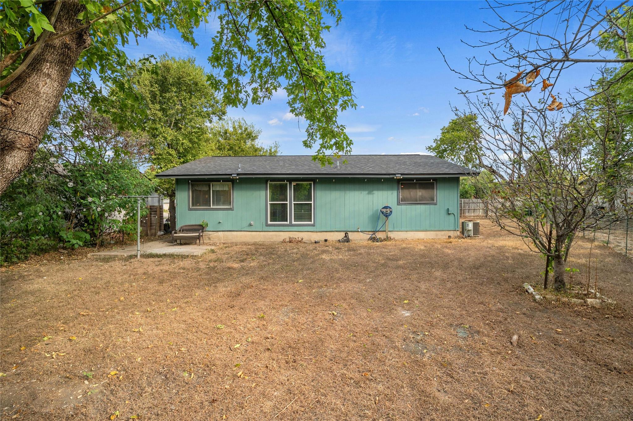 2523 E Stassney Ln Property Photo 25