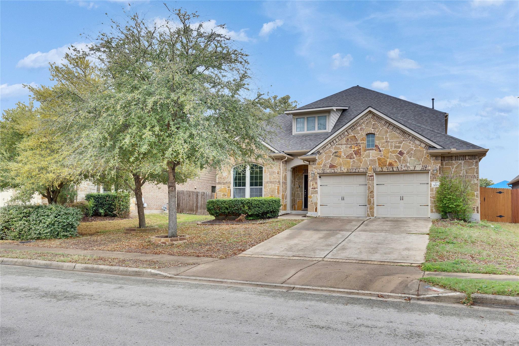 3013 Agave Loop Property Photo 1