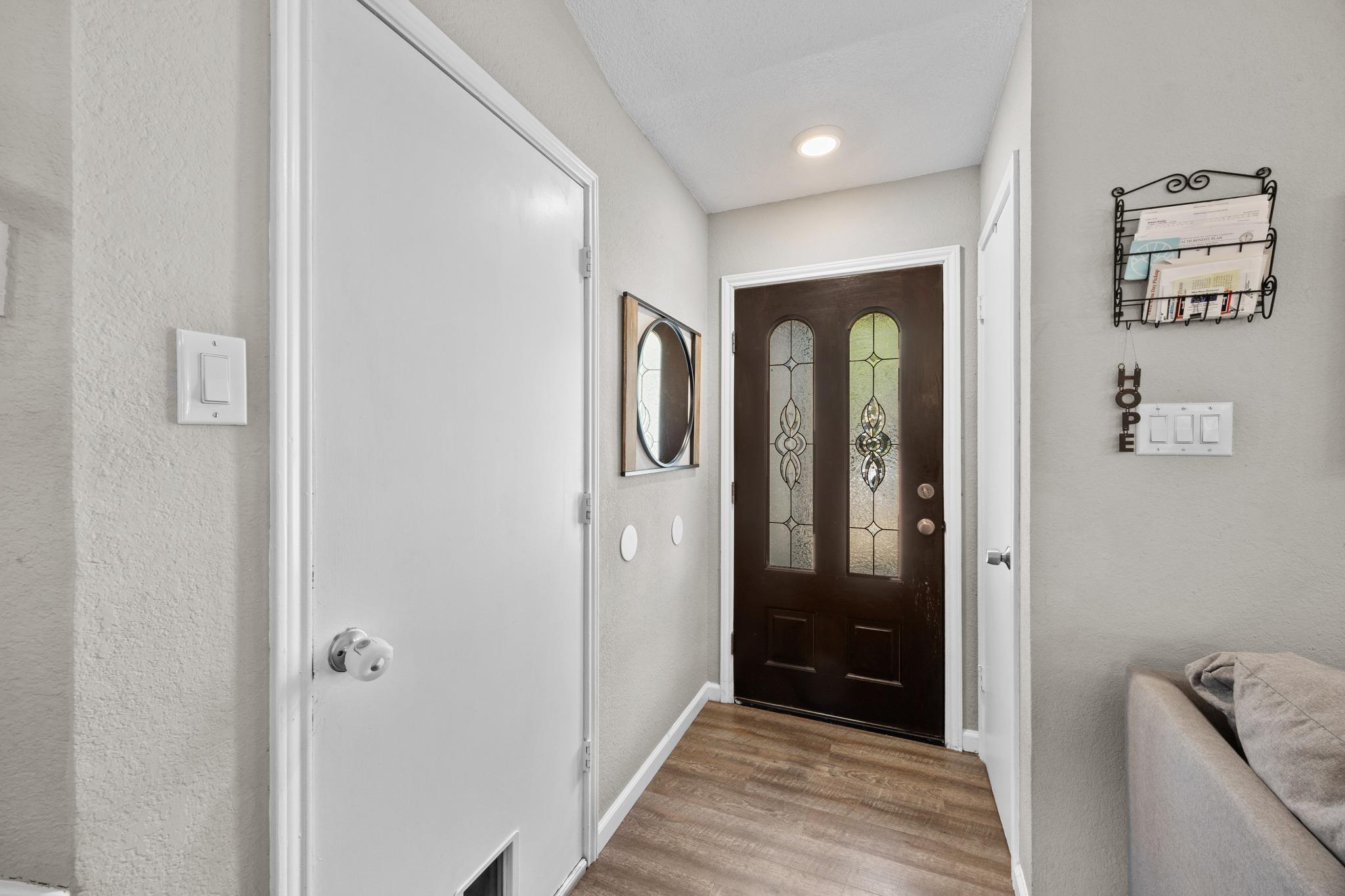 806 Brook Bnd Property Photo 5