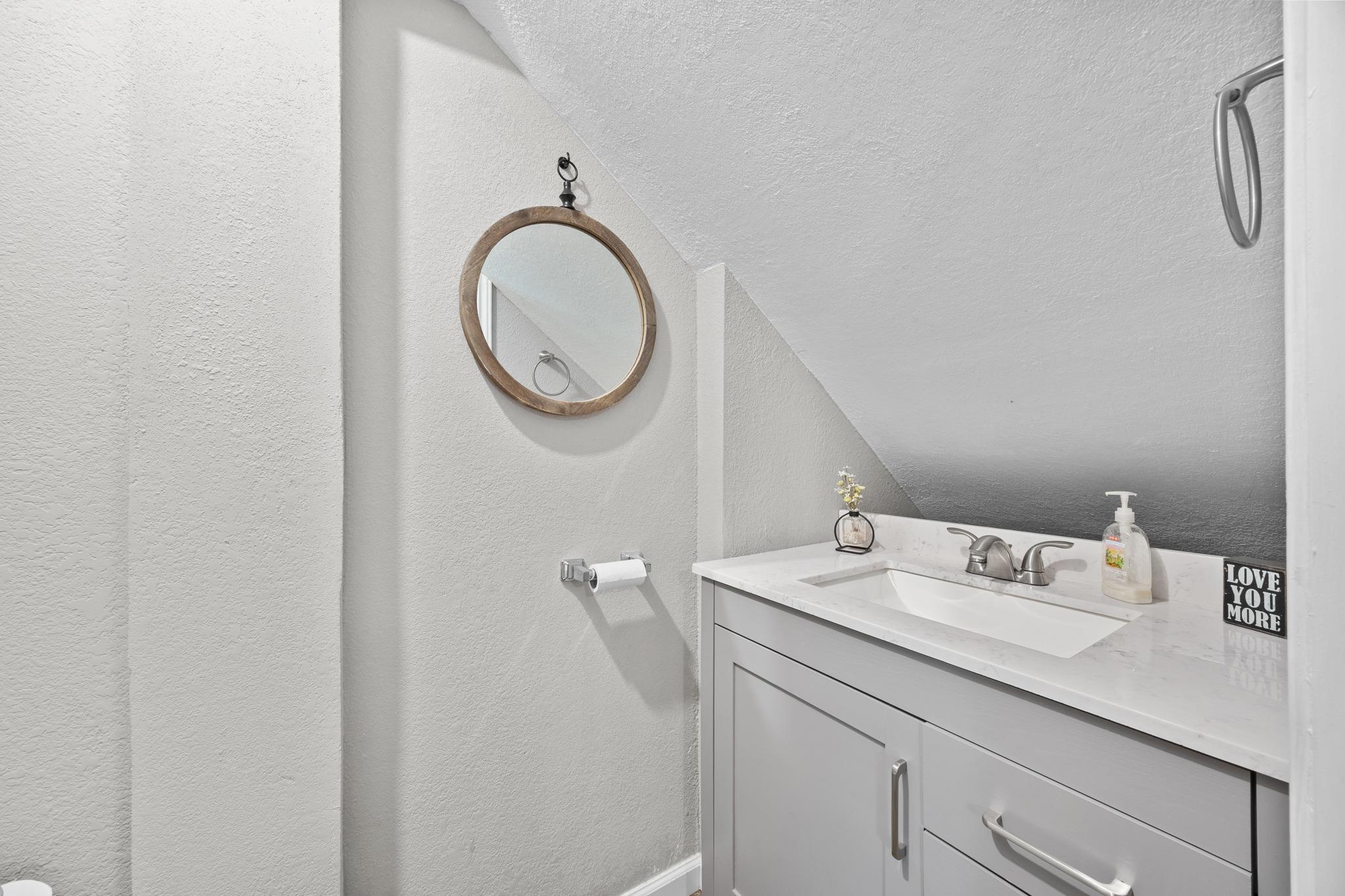 806 Brook Bnd Property Photo 17