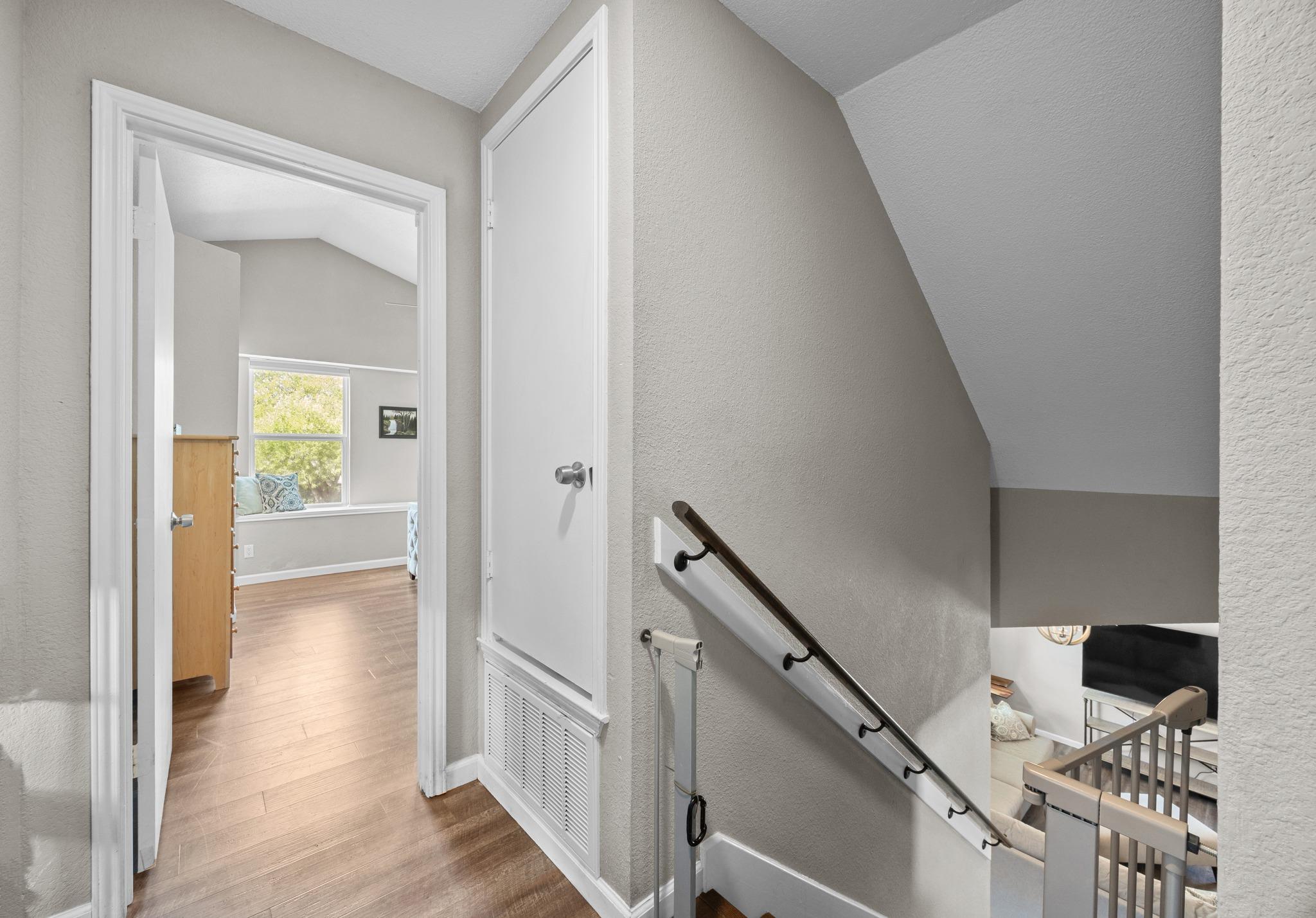 806 Brook Bnd Property Photo 18