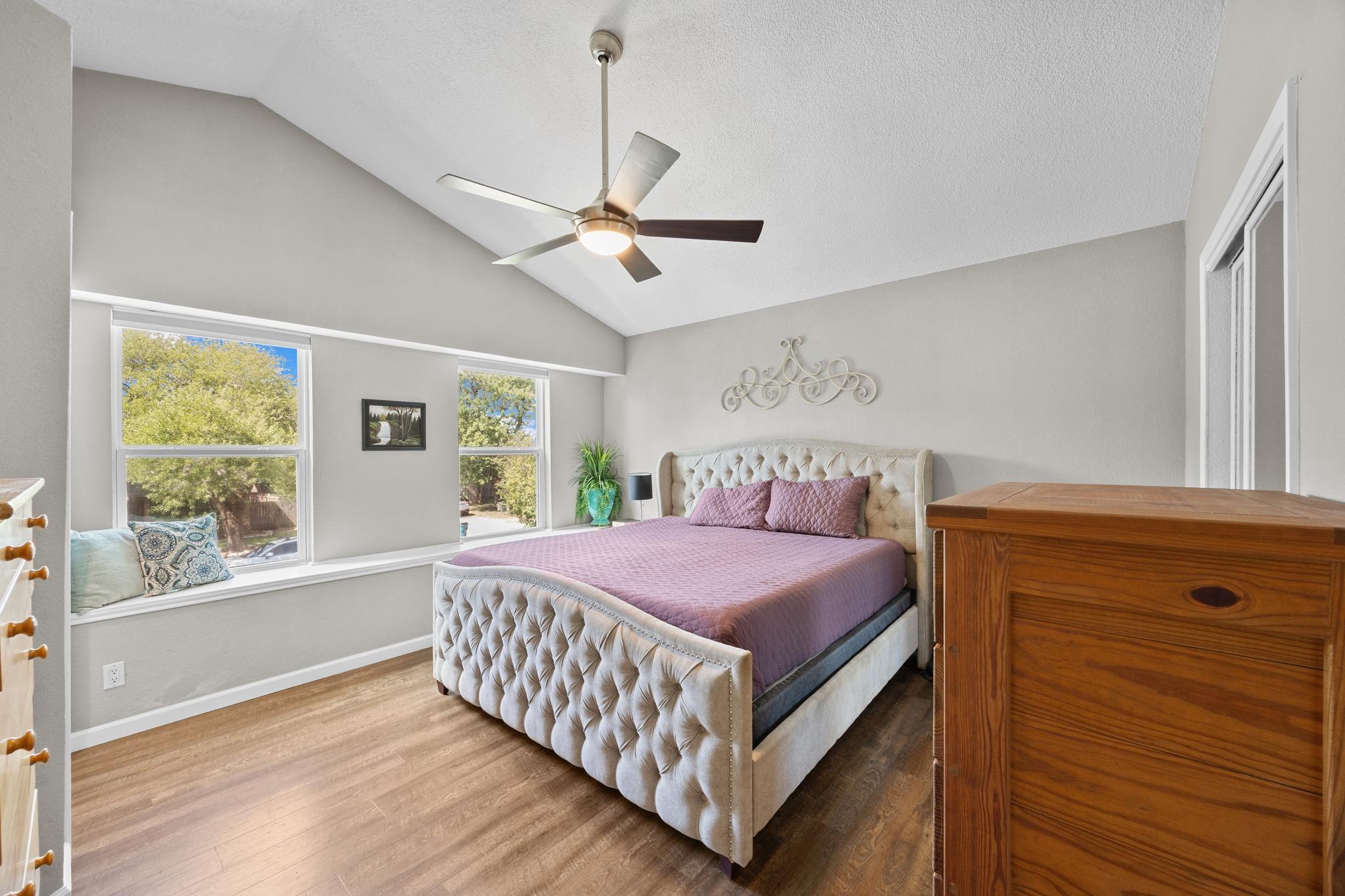 806 Brook Bnd Property Photo 19