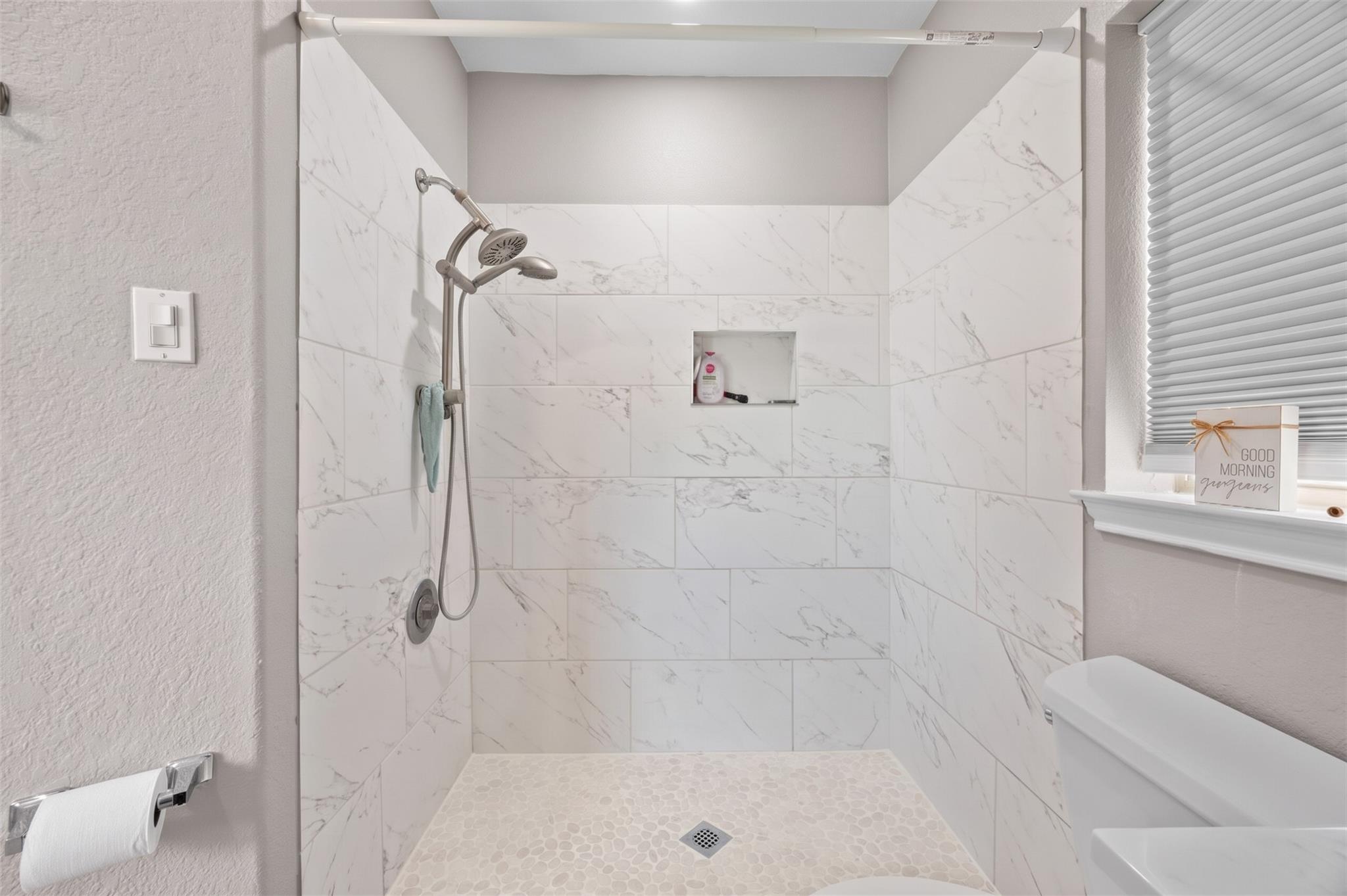 806 Brook Bnd Property Photo 24