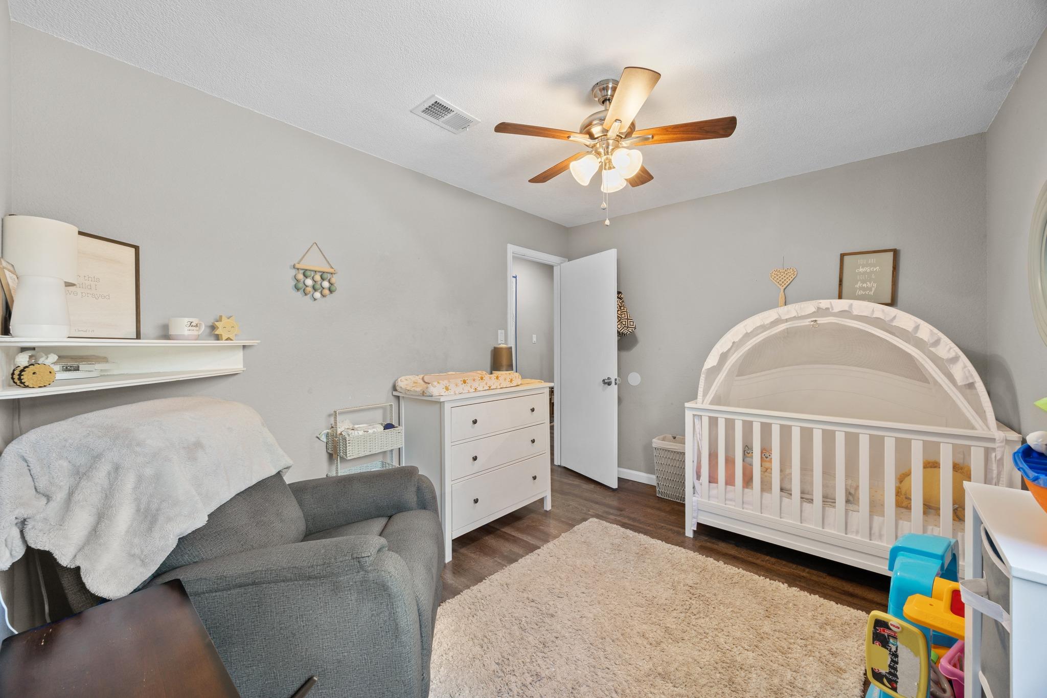 806 Brook Bnd Property Photo 25