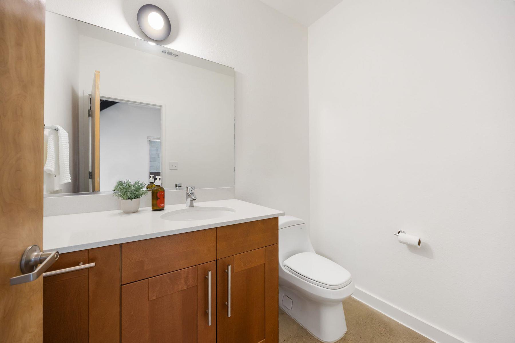 5421 Agatha Cir Property Photo 17