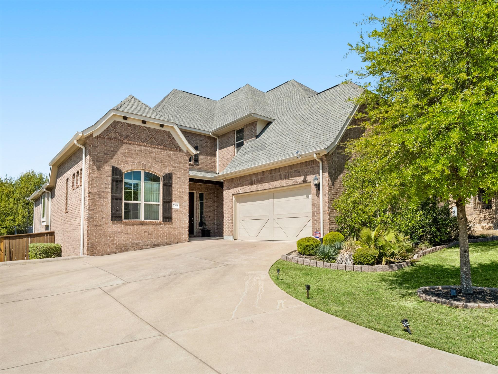 5304 Via Besso Dr Property Photo 2