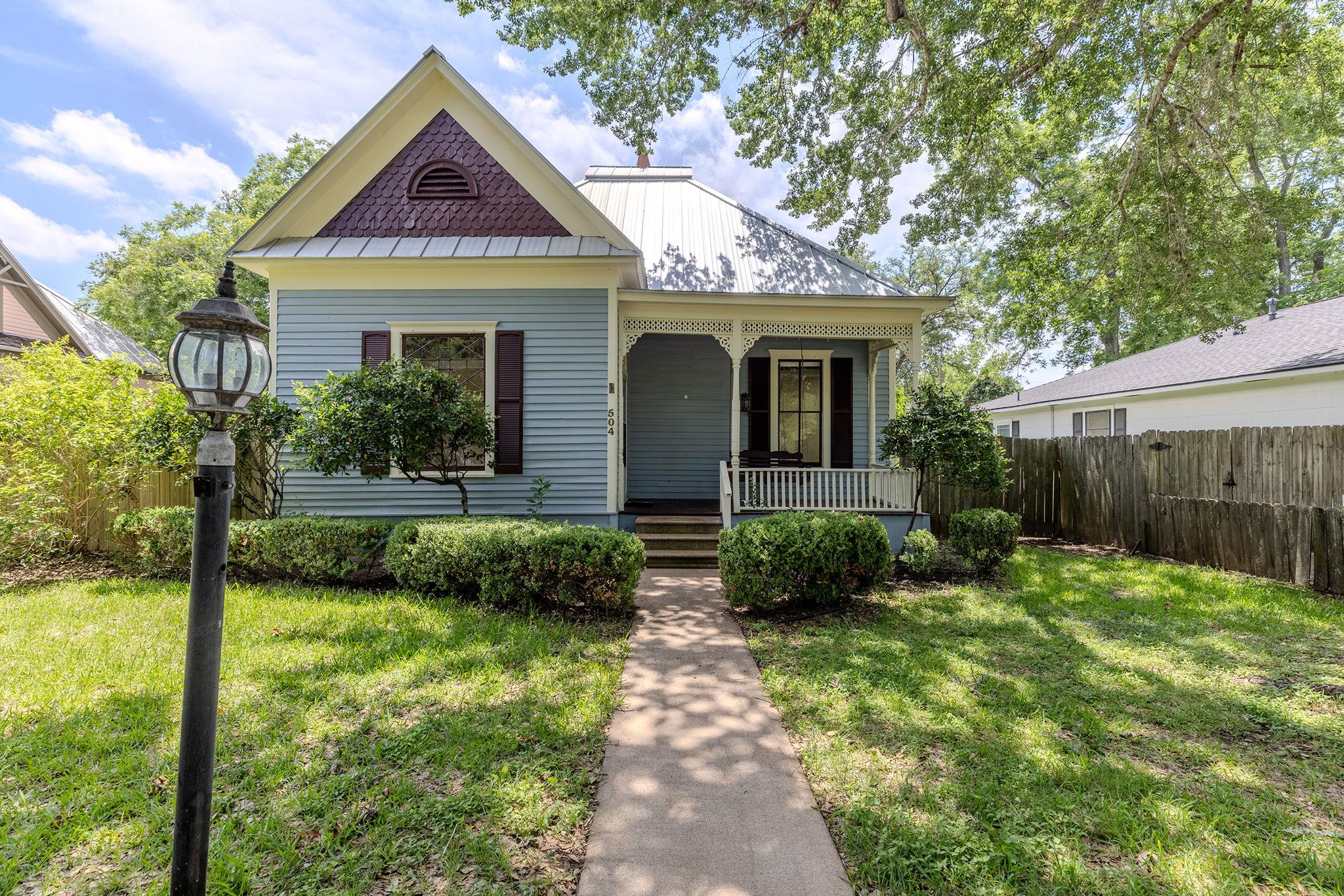 504 Gresham St Property Photo 1