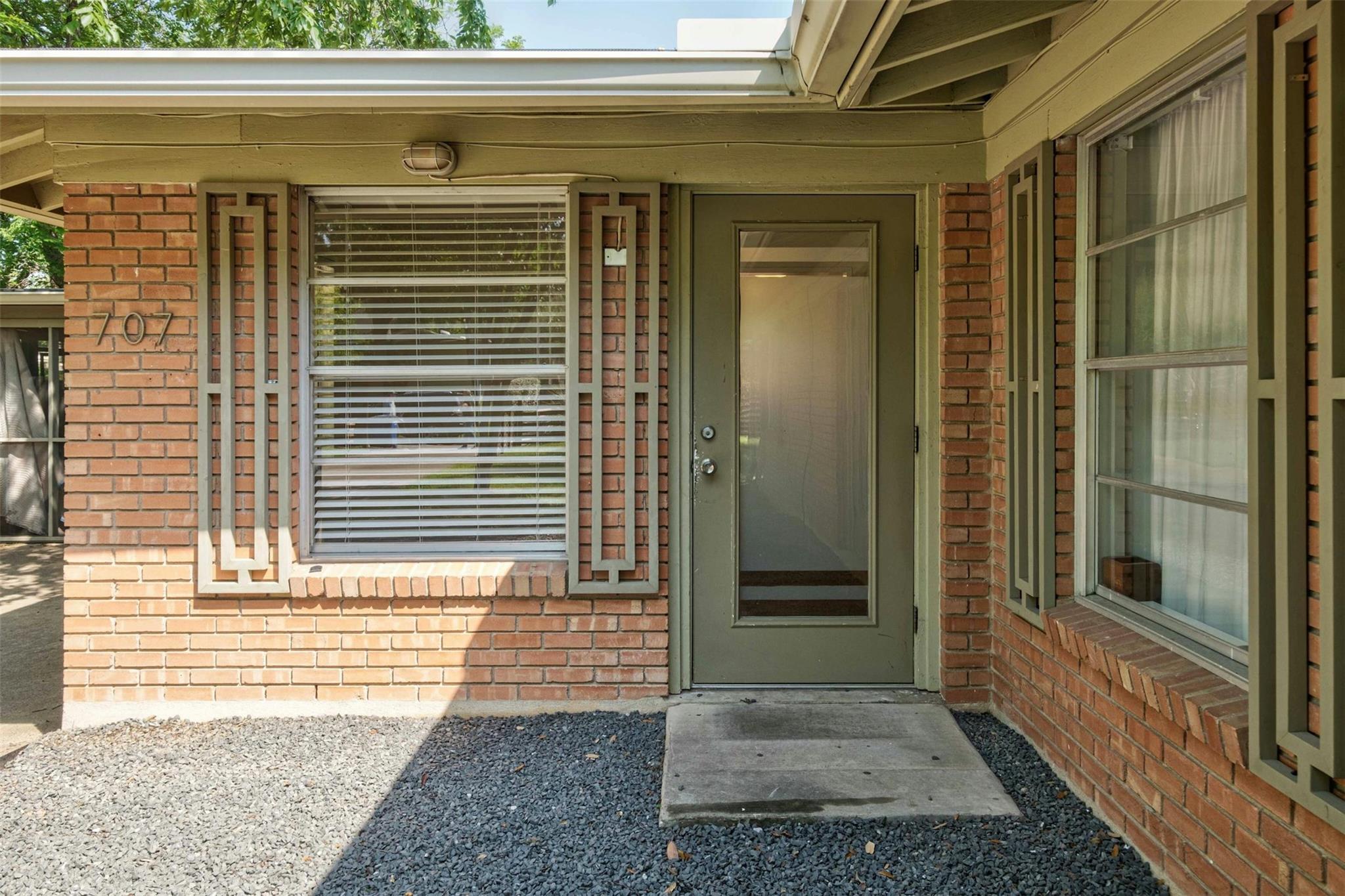 707 Josephine St #a Property Photo 4