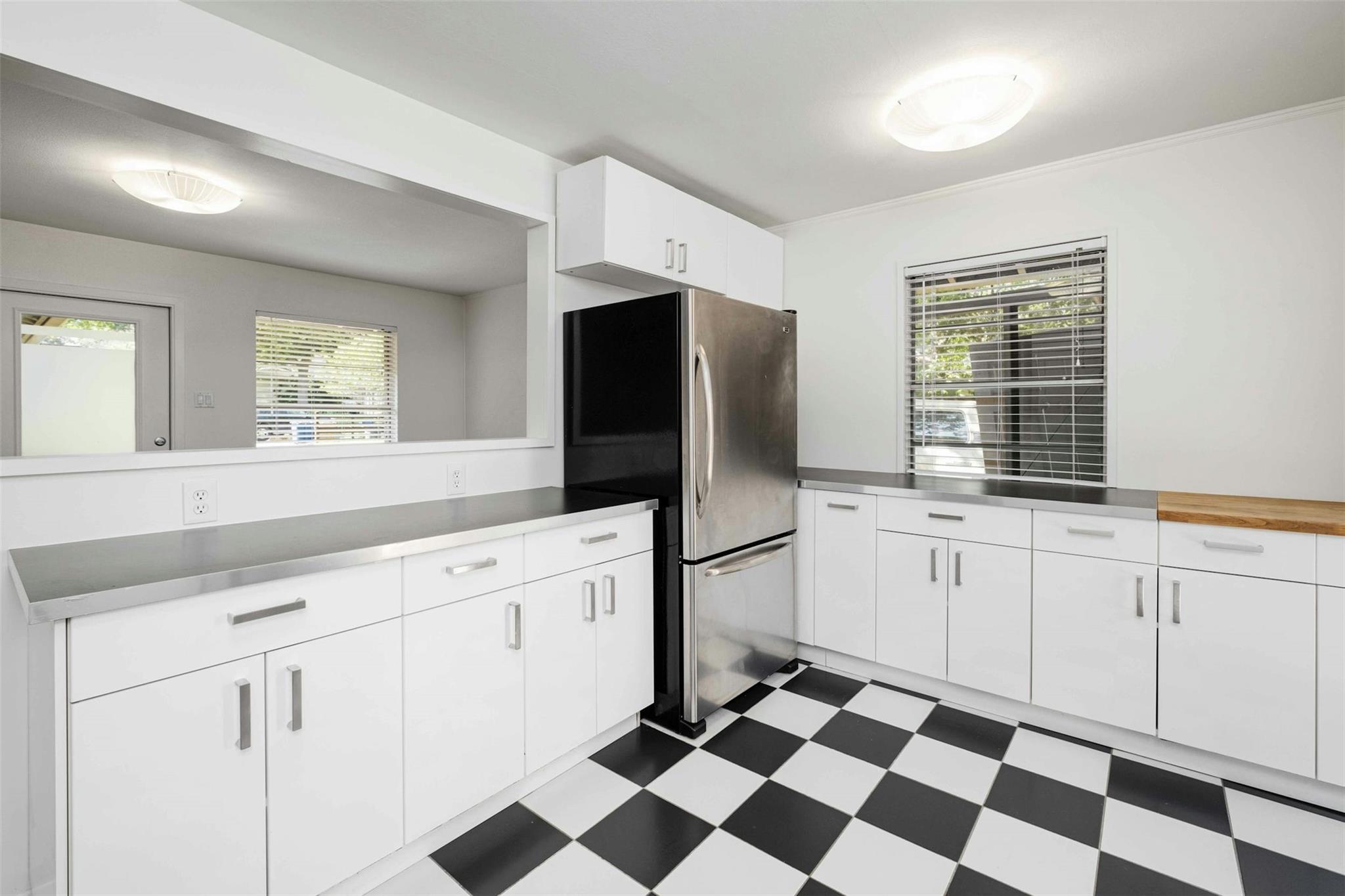707 Josephine St #a Property Photo 7