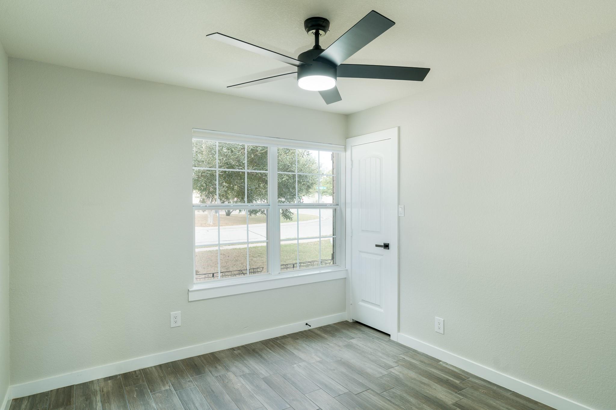 105 Sylvan St Property Photo 15