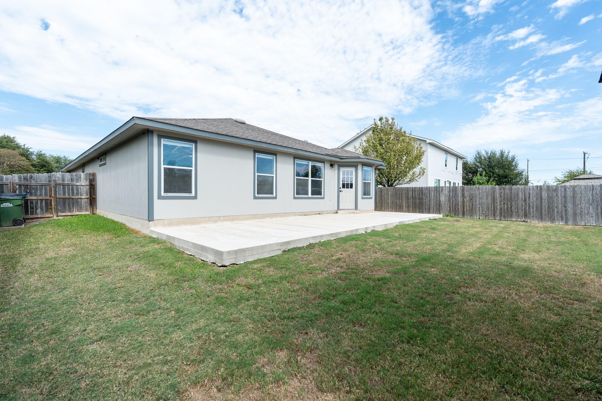 105 Sylvan St Property Photo 18