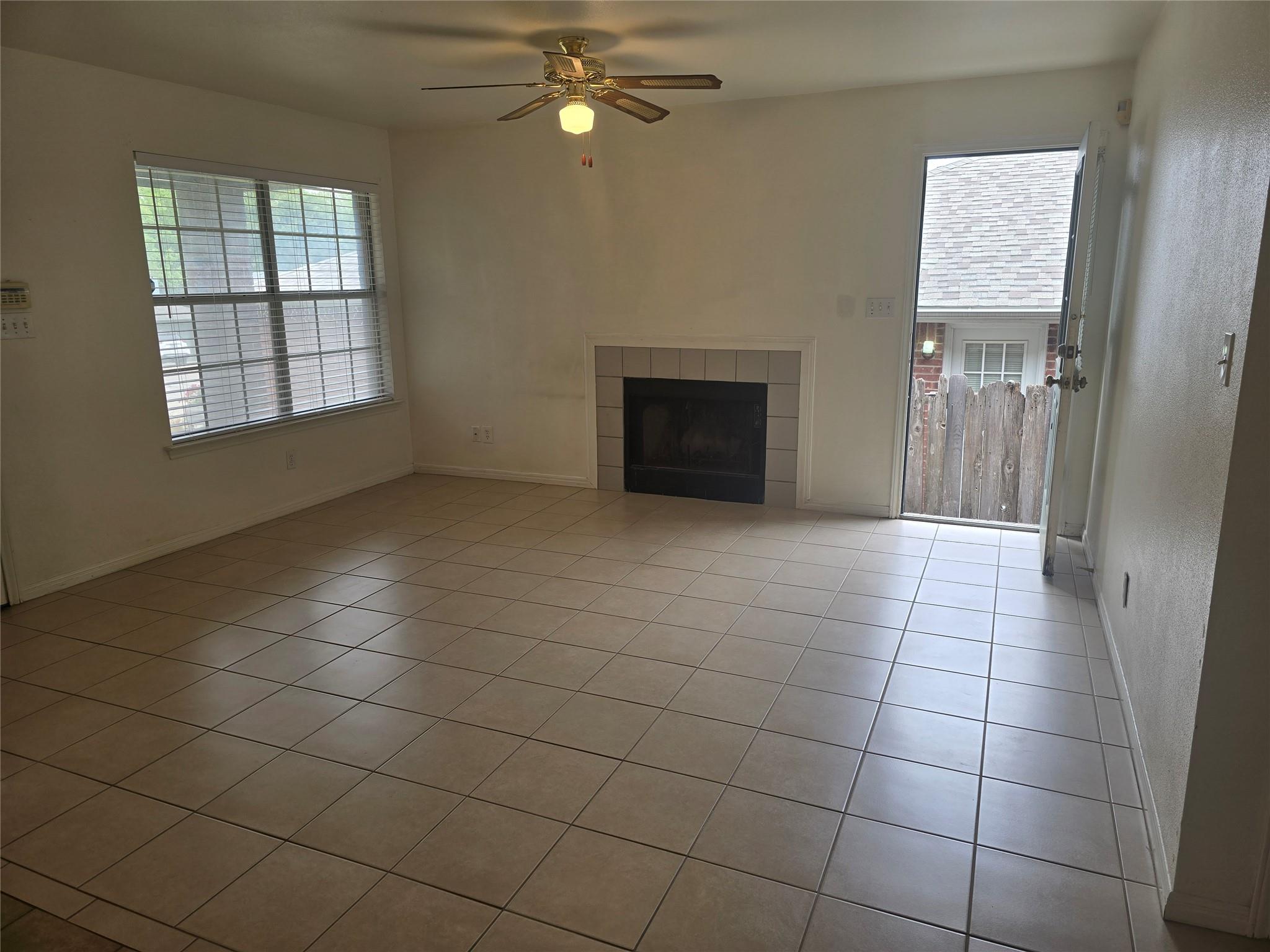 1915 Alex Ave #b Property Photo 5