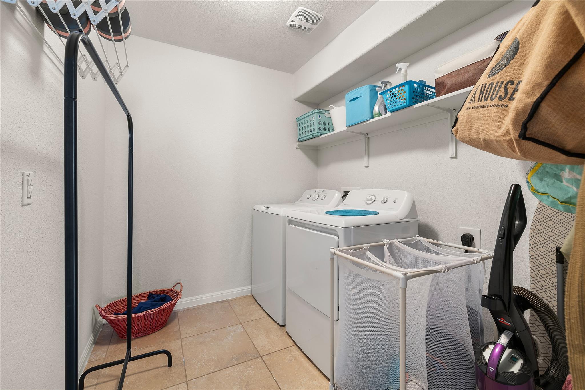 633 Schefer St Property Photo 36
