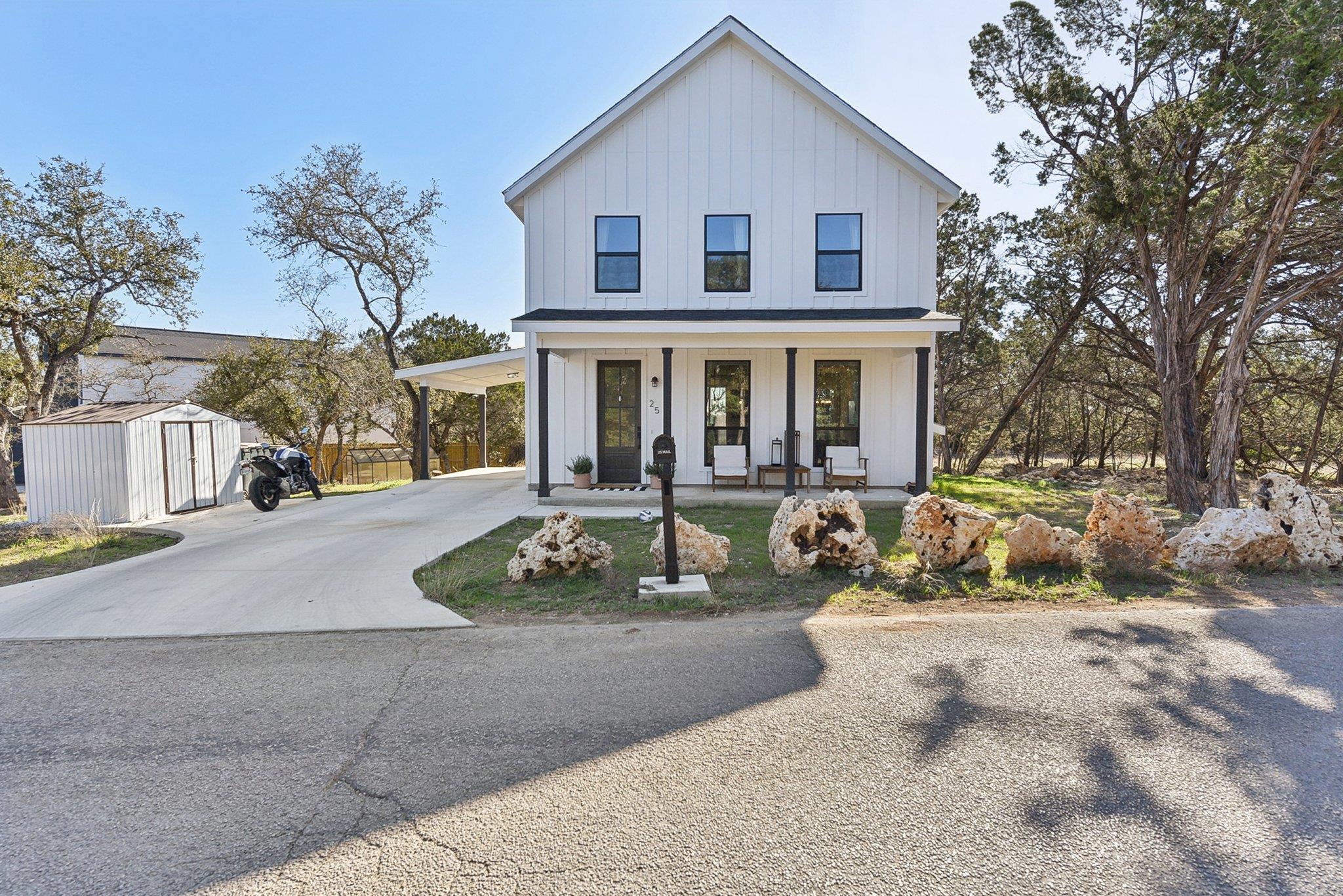 25 Woodacre Dr Property Photo