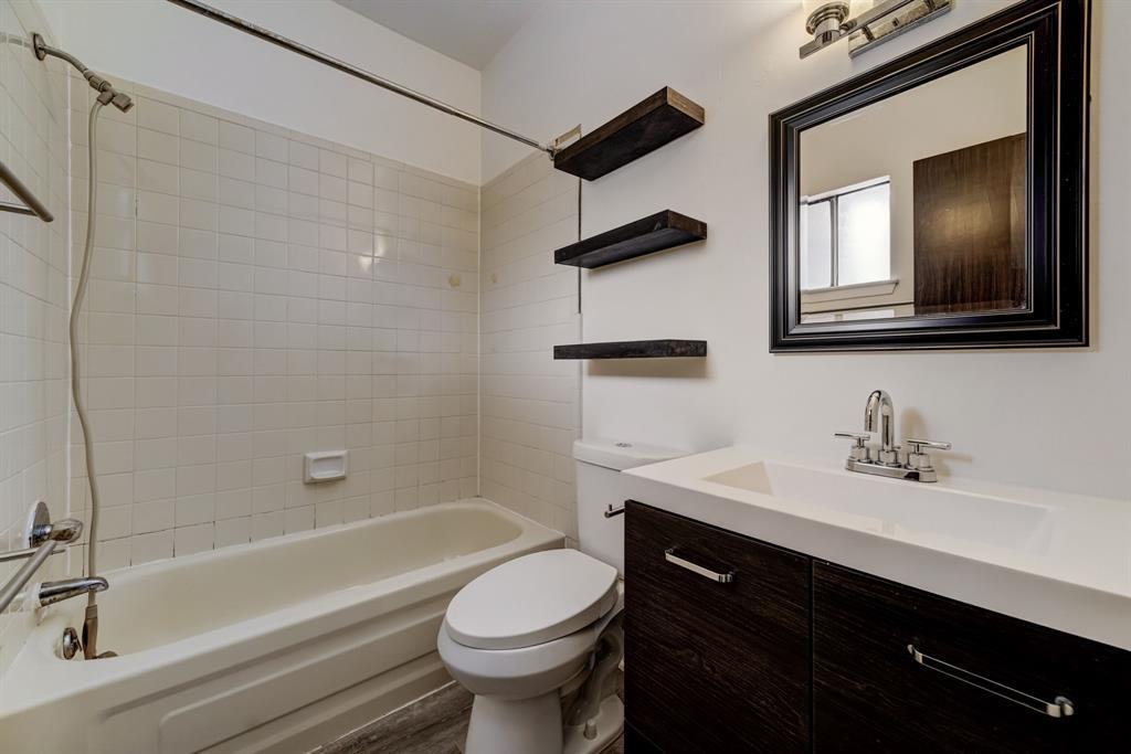 3316 Guadalupe St #219 Property Photo 6