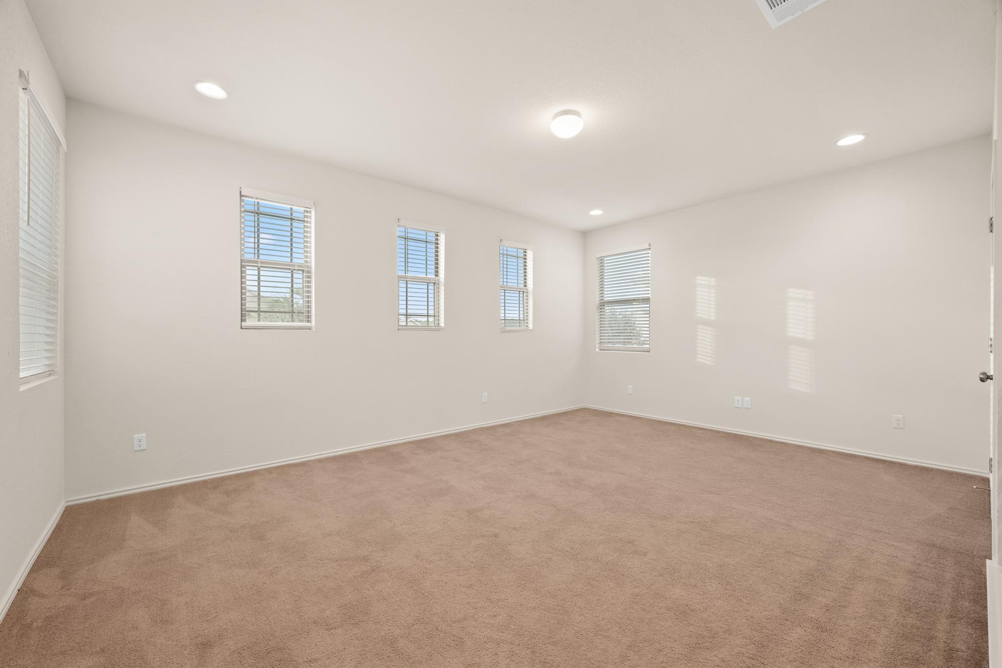 9203 Moonstone Dr Property Photo 14
