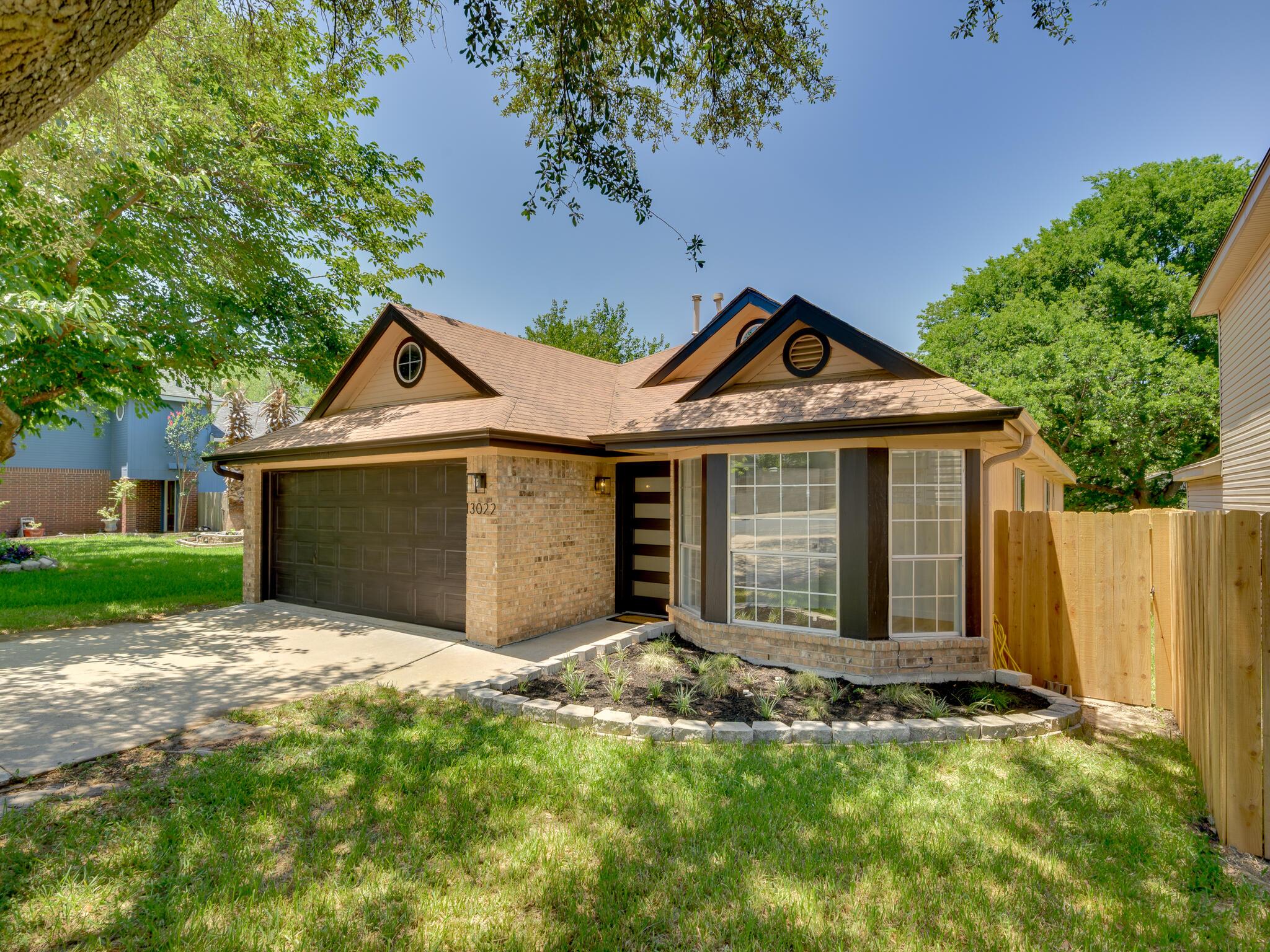 13022 Staton Dr Property Photo 2