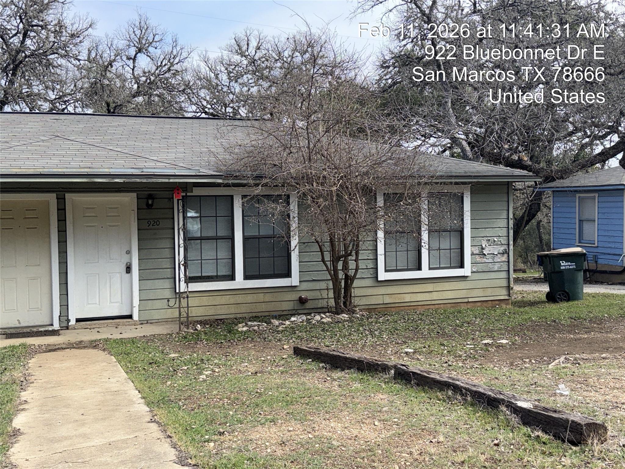 920-922 E Bluebonnet Dr Property Photo 1