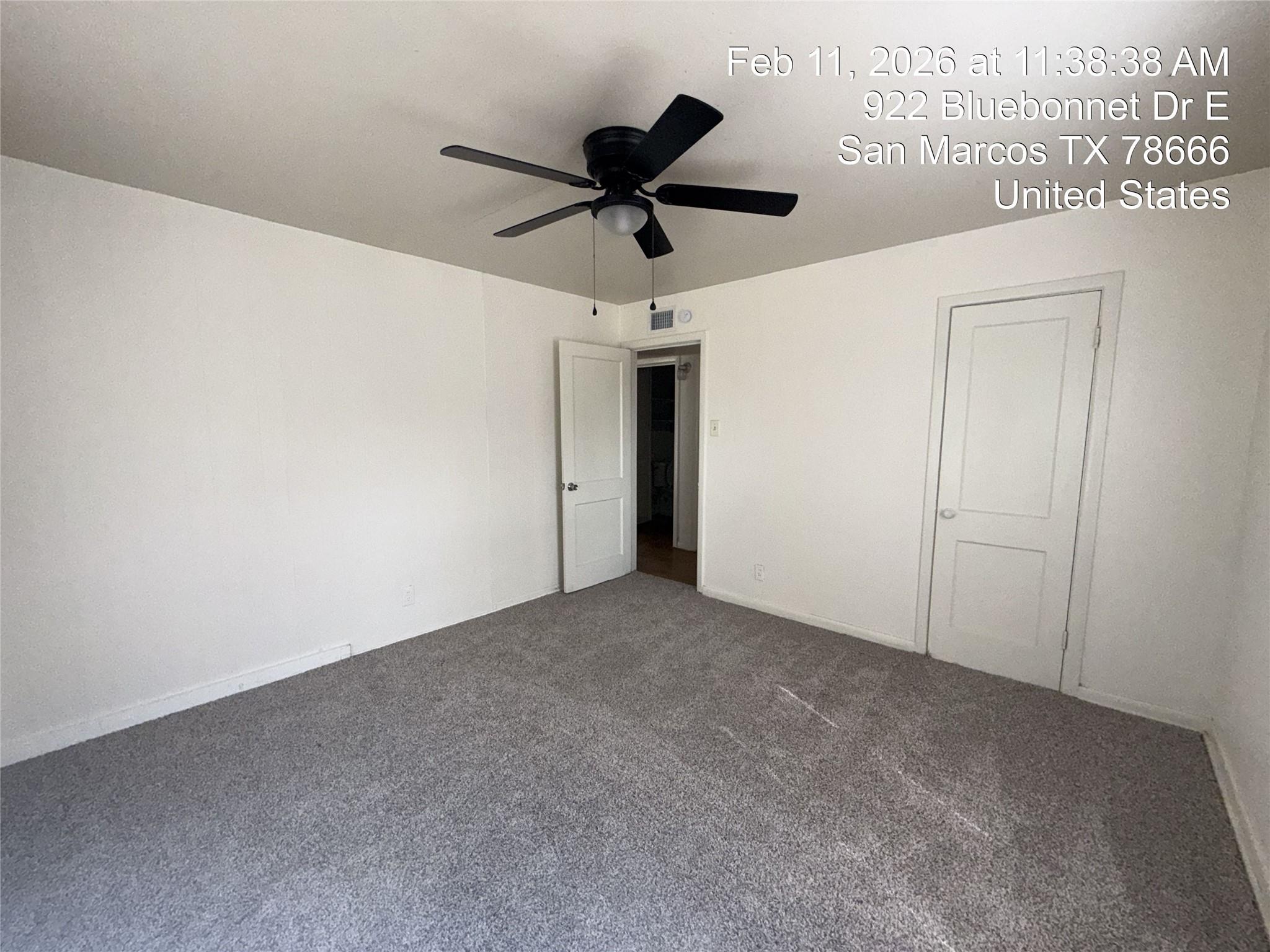 920-922 E Bluebonnet Dr Property Photo 7