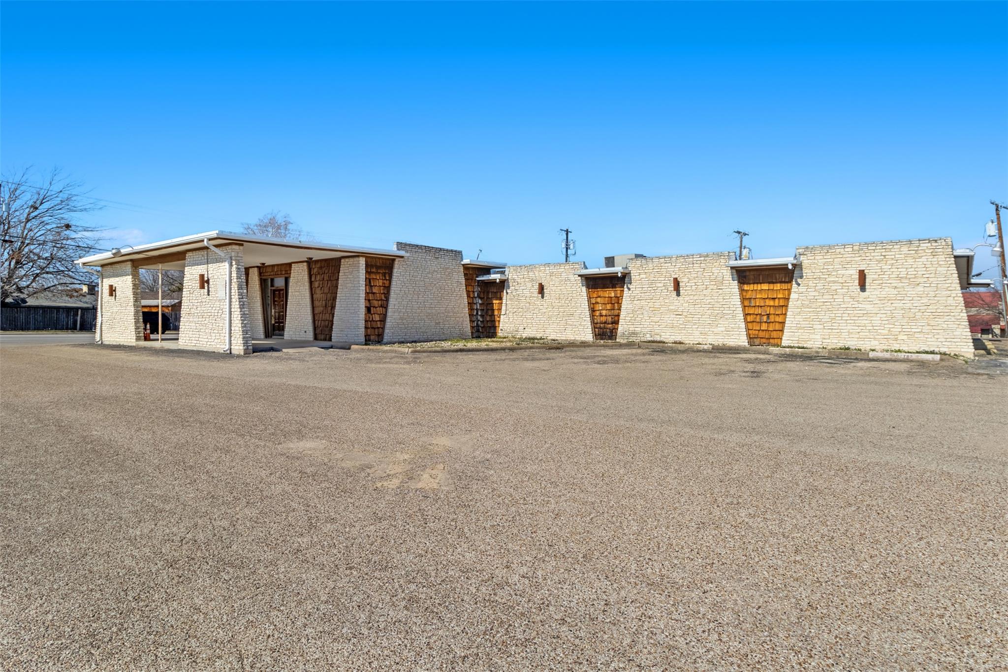 2900 Trimmier Rd Property Photo 4