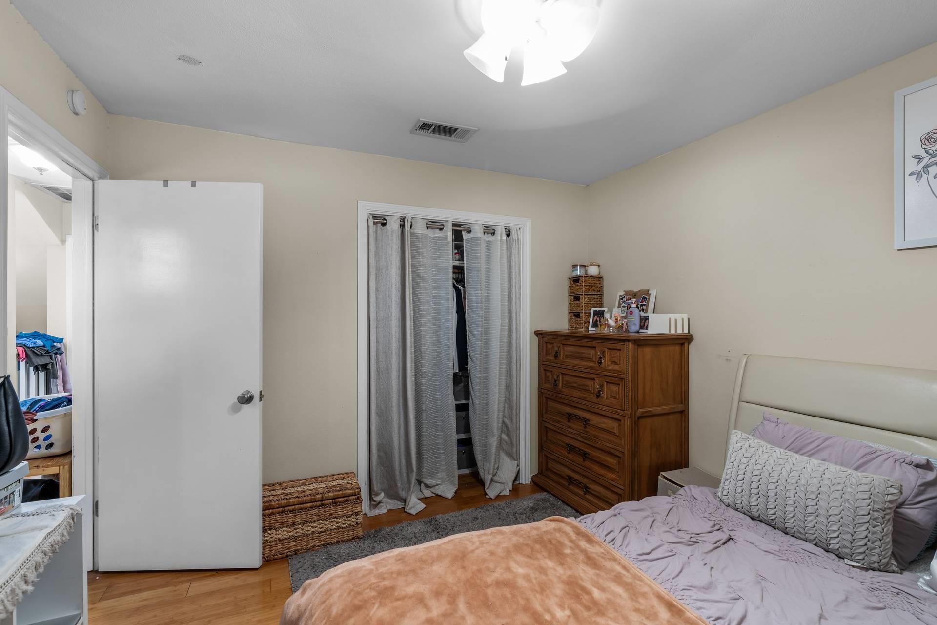 6489 Hart Ln Property Photo 14