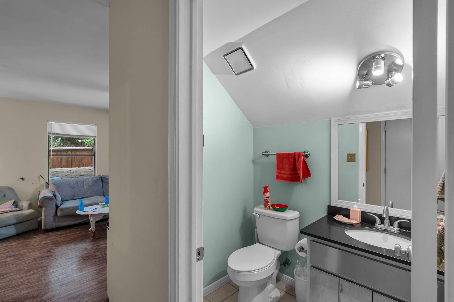 6489 Hart Ln Property Photo 15