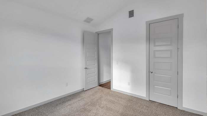 1845 Flying Horseshoe Bnd Property Photo 3