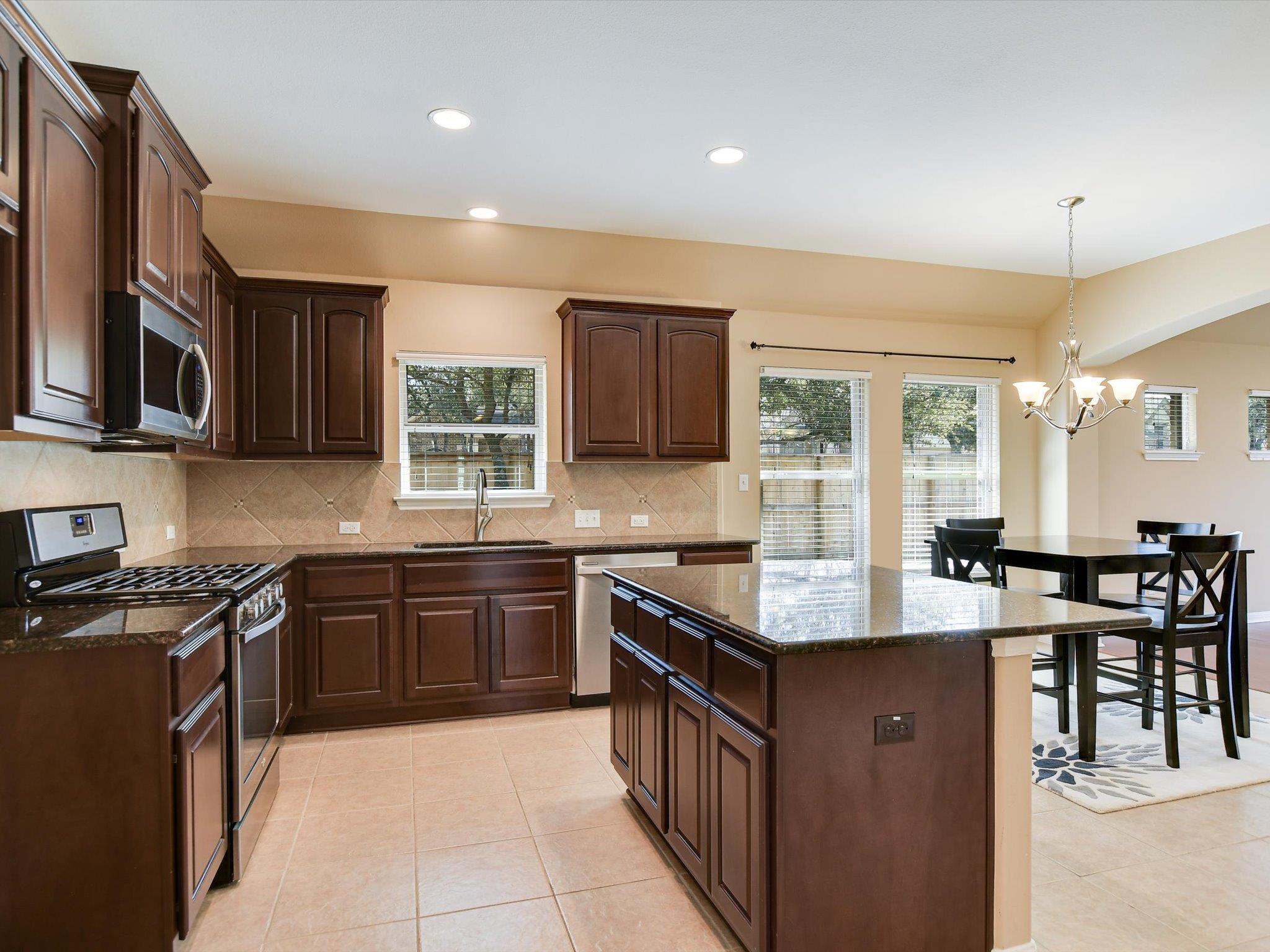 2829 Homecoming Property Photo 6