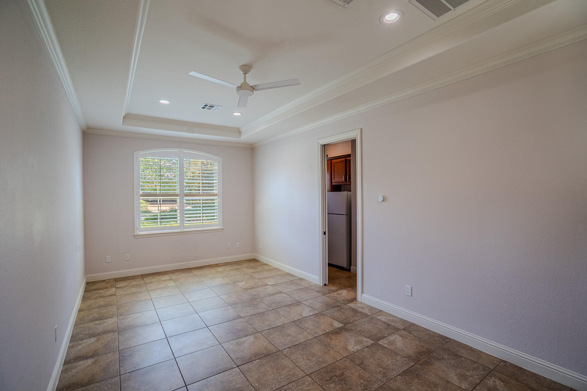 121 Feritti Dr Property Photo 28