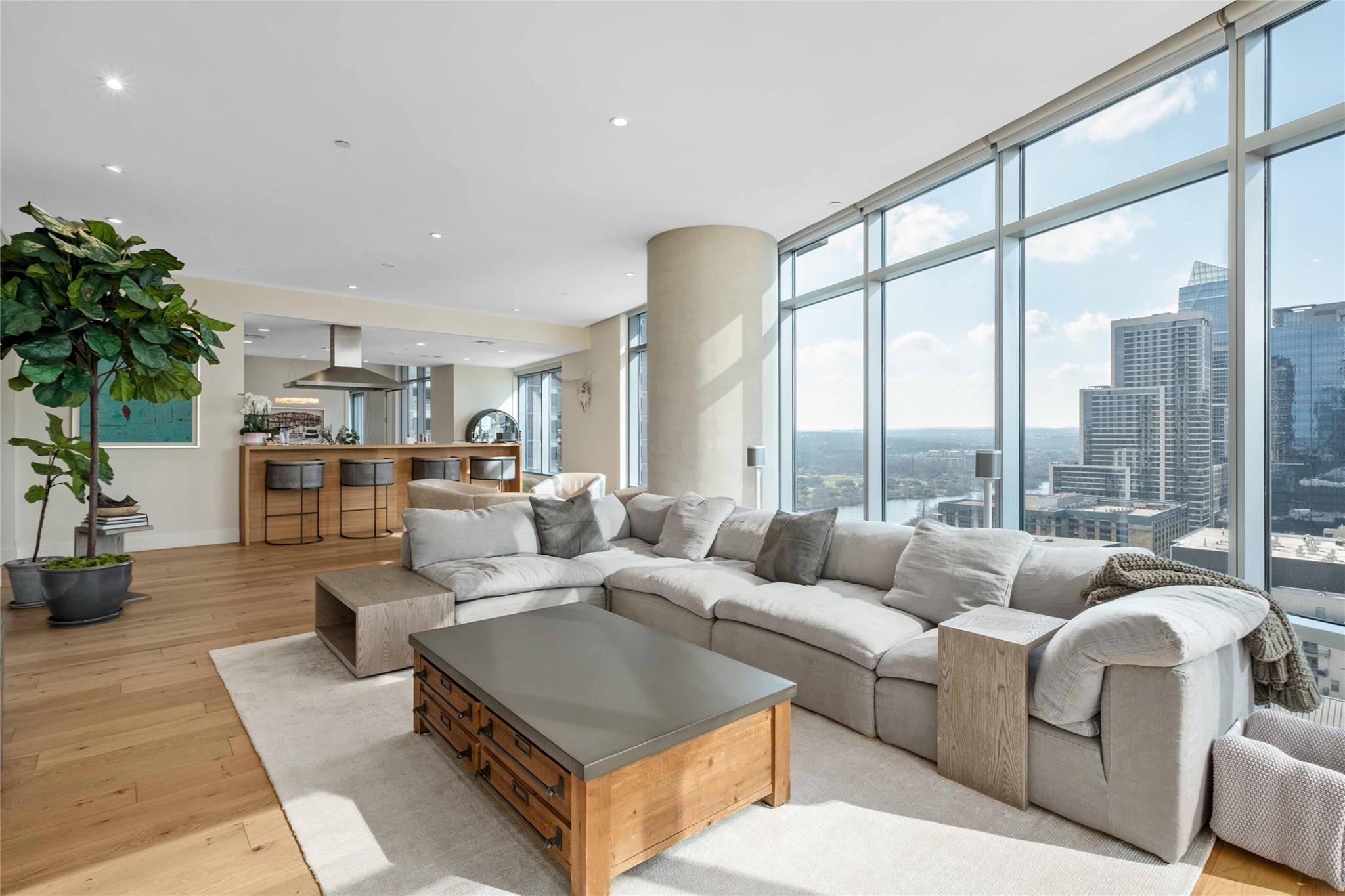 200 Congress Ave 18ae Property Photo 1