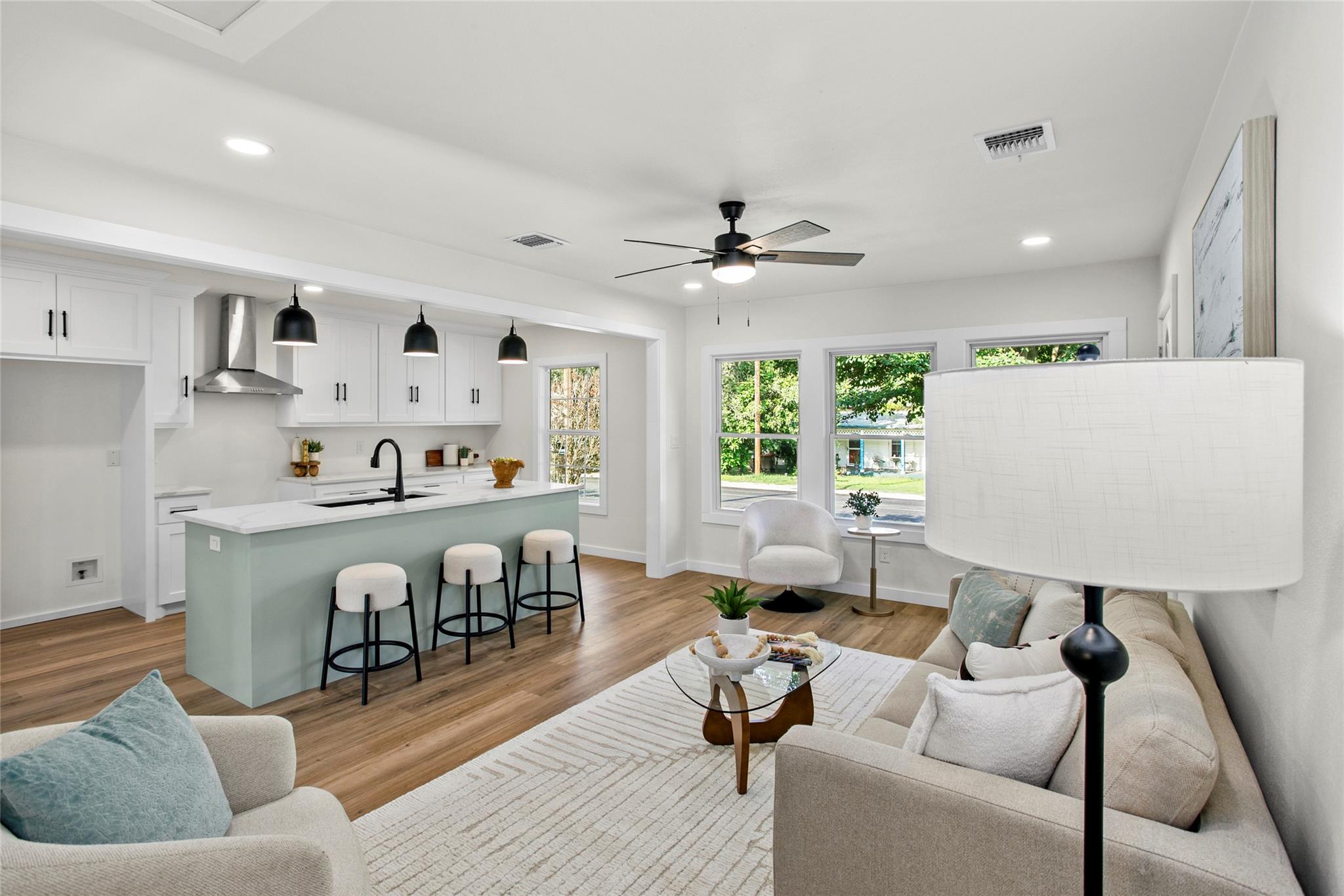 103 N Avenue C None Property Photo 11