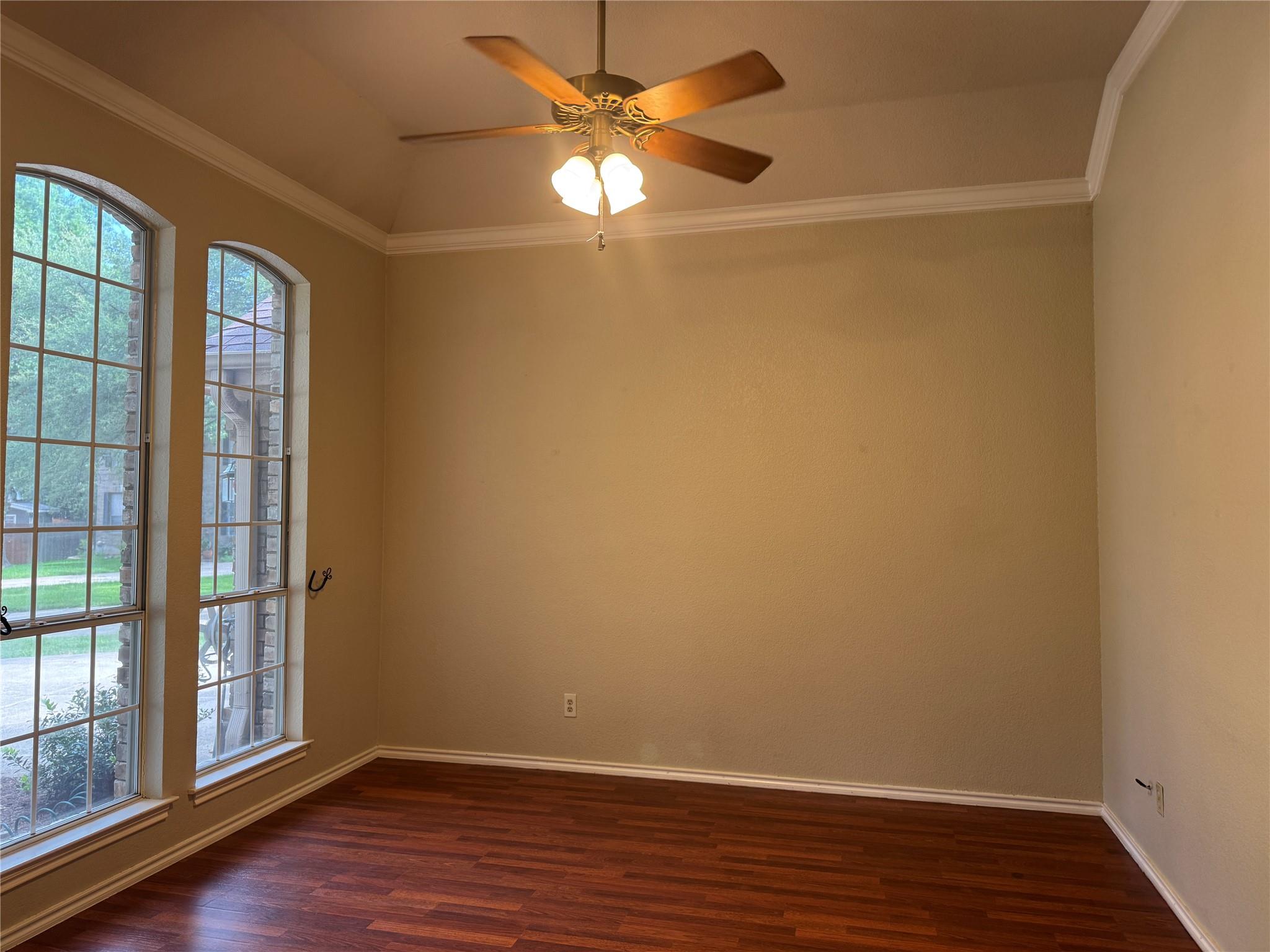 8001 Tallyho Trl Property Photo 2