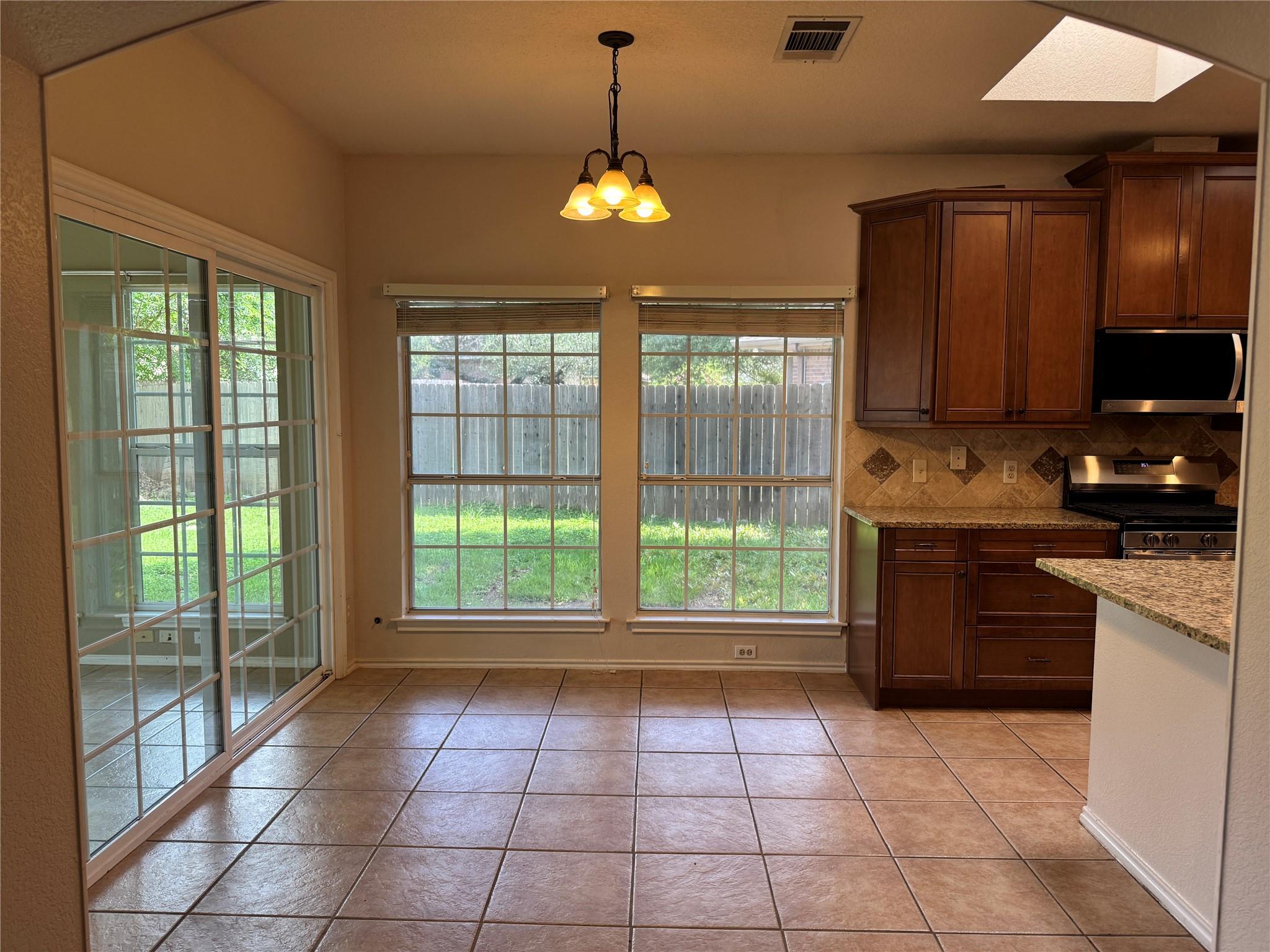 8001 Tallyho Trl Property Photo 11