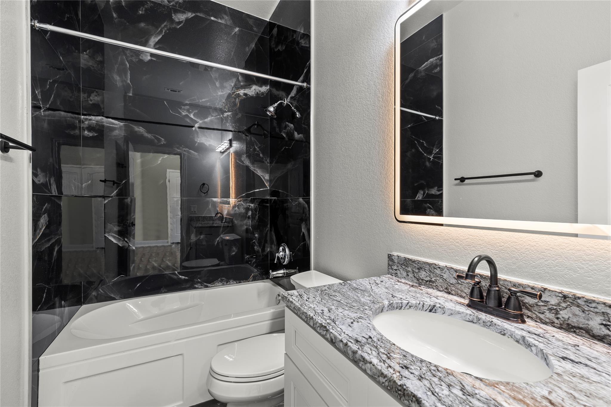 3706 Austin Cv Property Photo 16